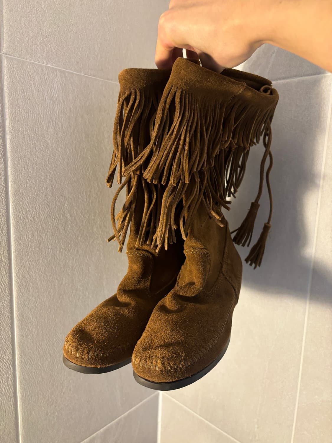 미네통카 프린지 스웨이드 부츠 상품이미지2