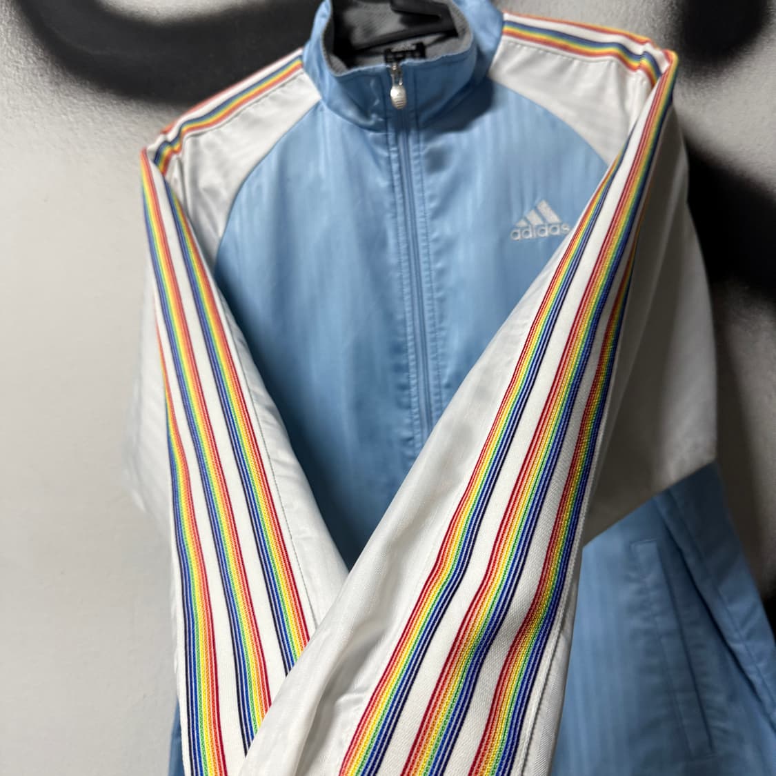 레어 아디다스 올드스쿨 3선 배색 소라색 바람막이 셋업 상품이미지3