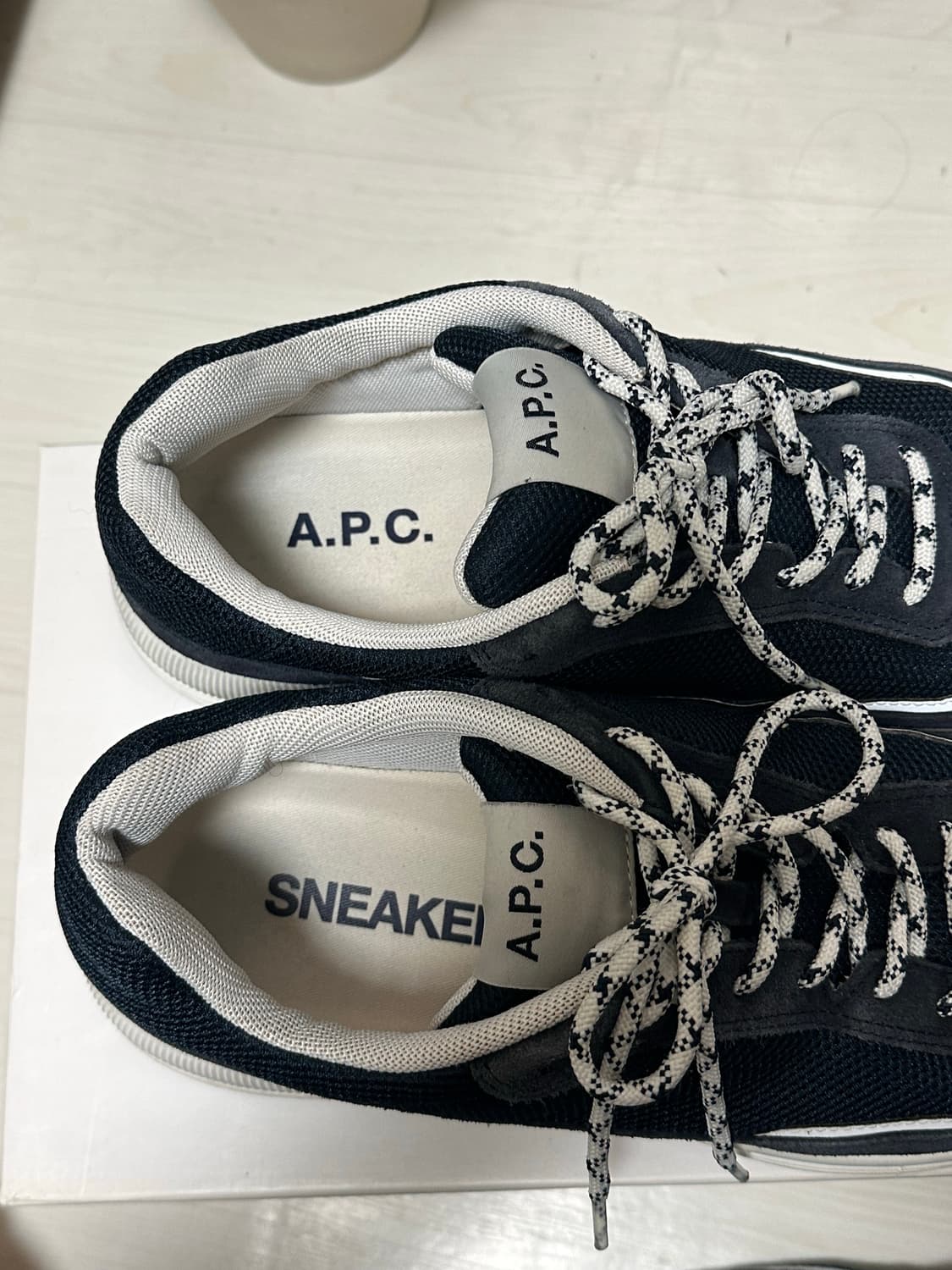 아페쎄 APC 스니커즈 46사이즈 2켤레 상품이미지3