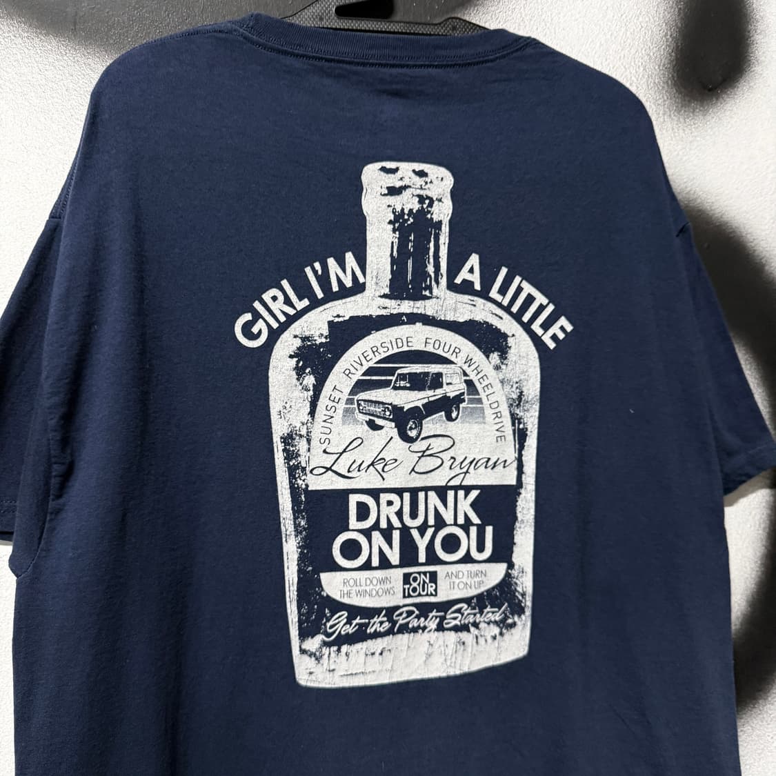 Hanes 헤인즈 루크 브라이언 Drunk On You 반팔 티셔츠 상품이미지5