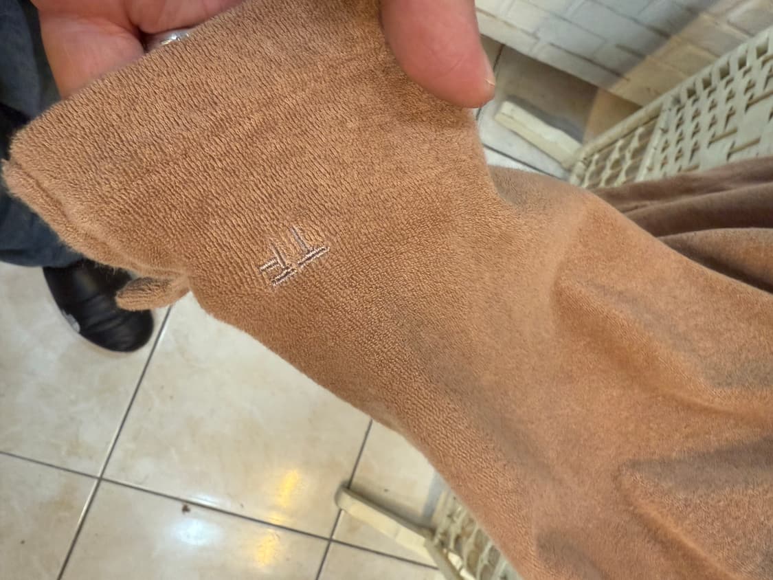 56/105-110/24ss 정품 톰포드 테리피케 반팔 팝니다 상품이미지5