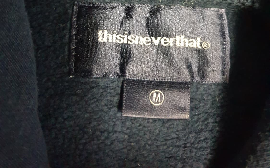 디스이즈네버댓 금장레터링 자수 워싱 기모 후드티 네이비 (M) 상품이미지3