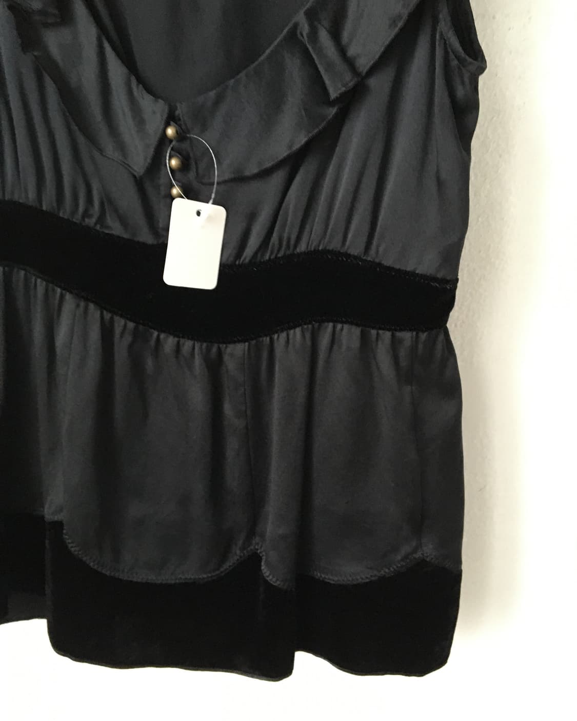 Velvet line button point frill glossy sl 상품이미지3