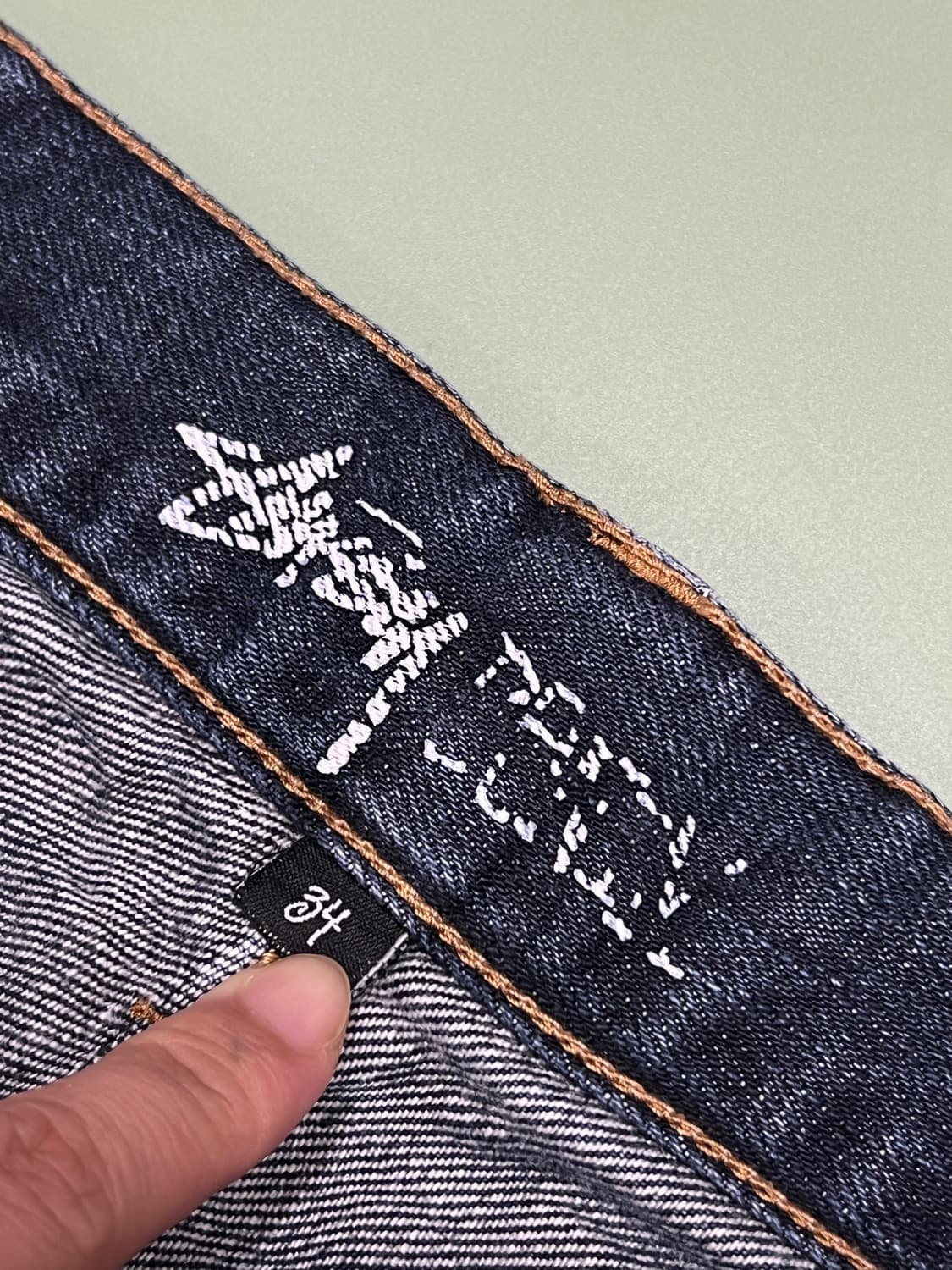 (34) 스투시 올드스쿨 슬림핏 중청 데님 팬츠 상품이미지4