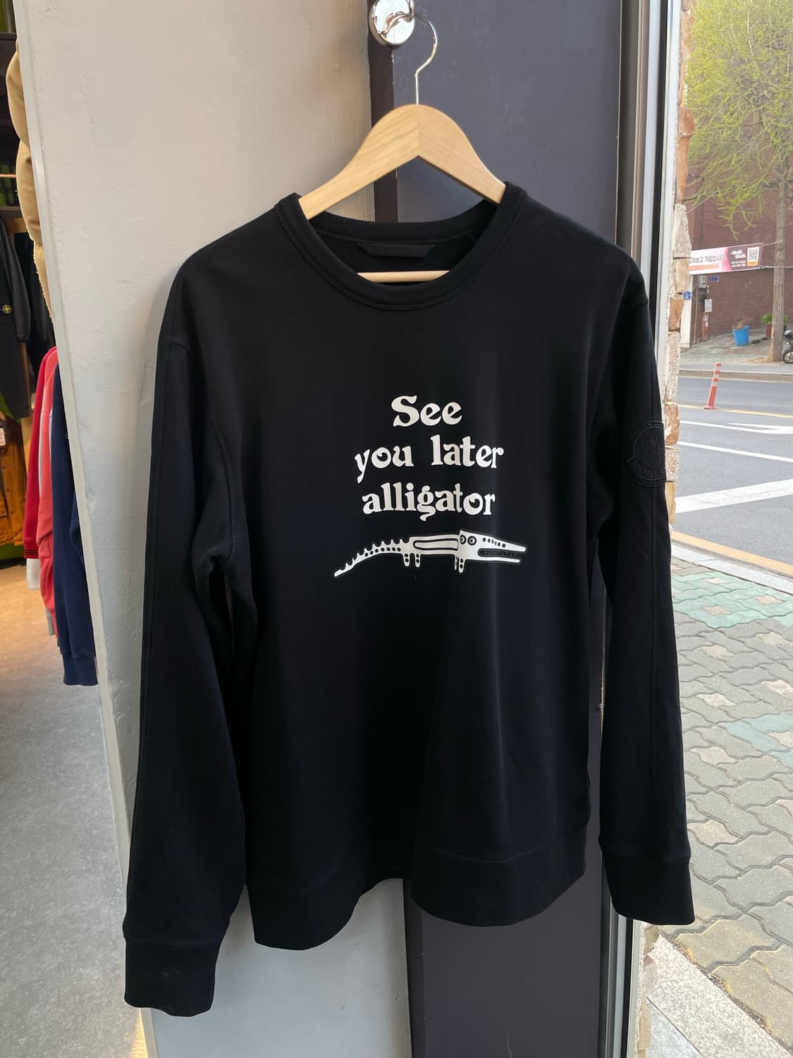 100~105/ 몽클레어 씨유레이터 얼리게이터 블랙 맨투맨 상품이미지1