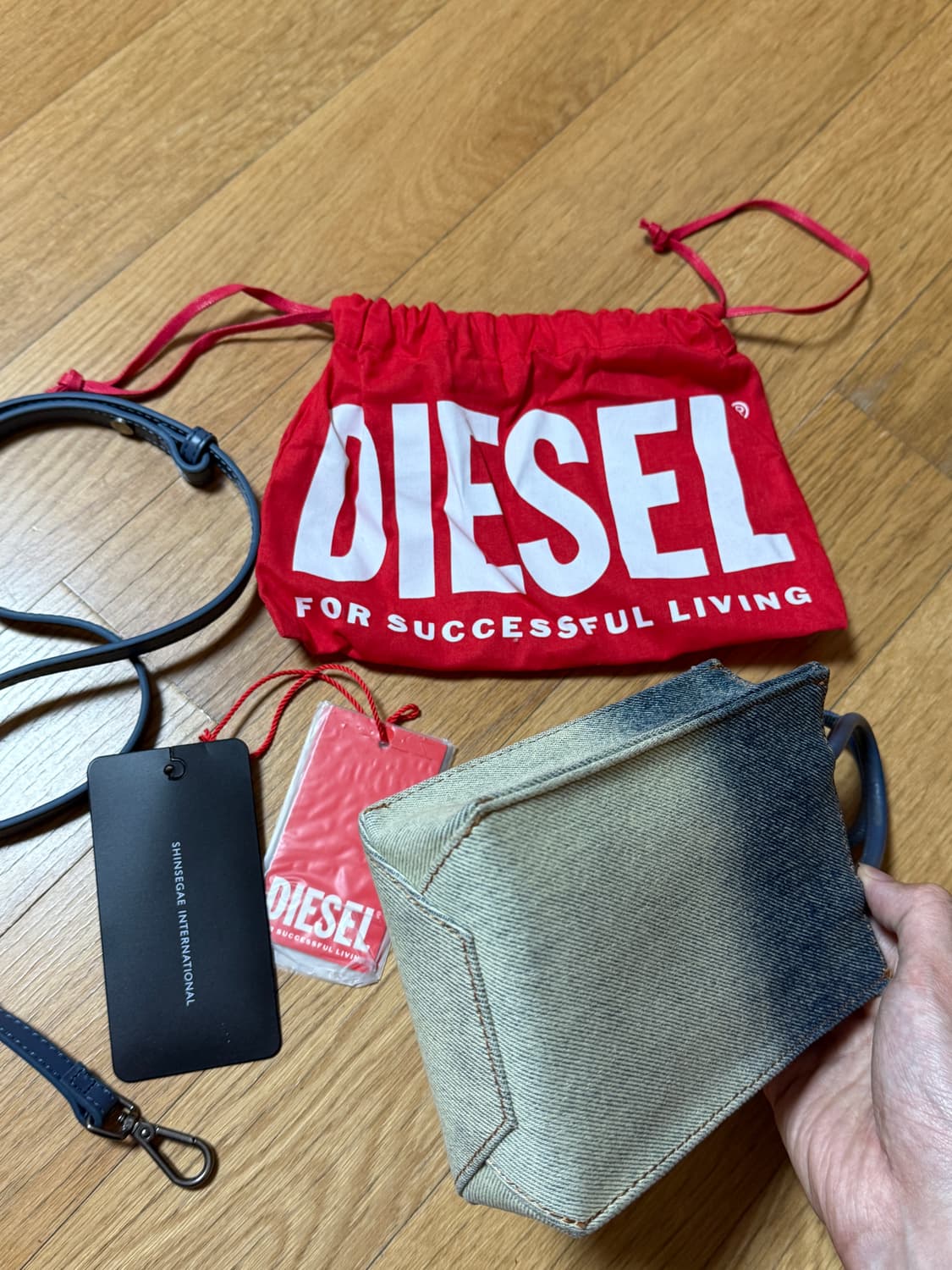 디젤 3d 로고 데님 쇼퍼백 크로스백 미니백 상품이미지7