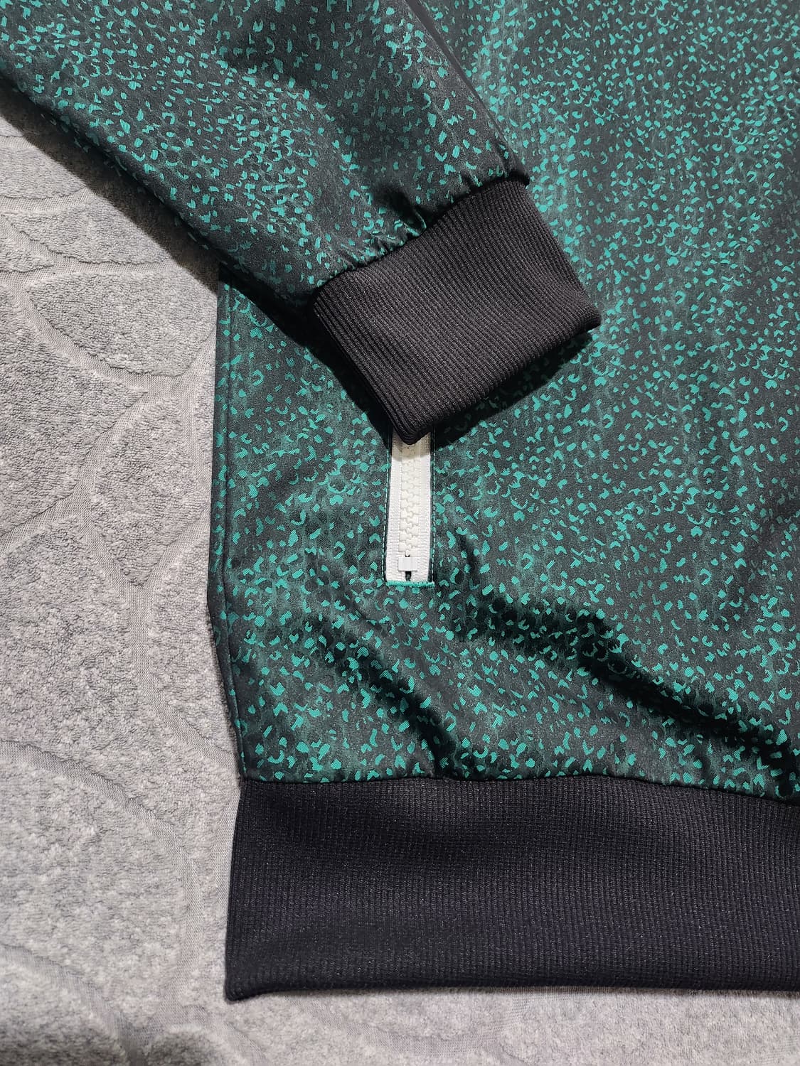 푸마(PUMA) 유니크 패턴 후드 바람막이 XL(새상품) 상품이미지8