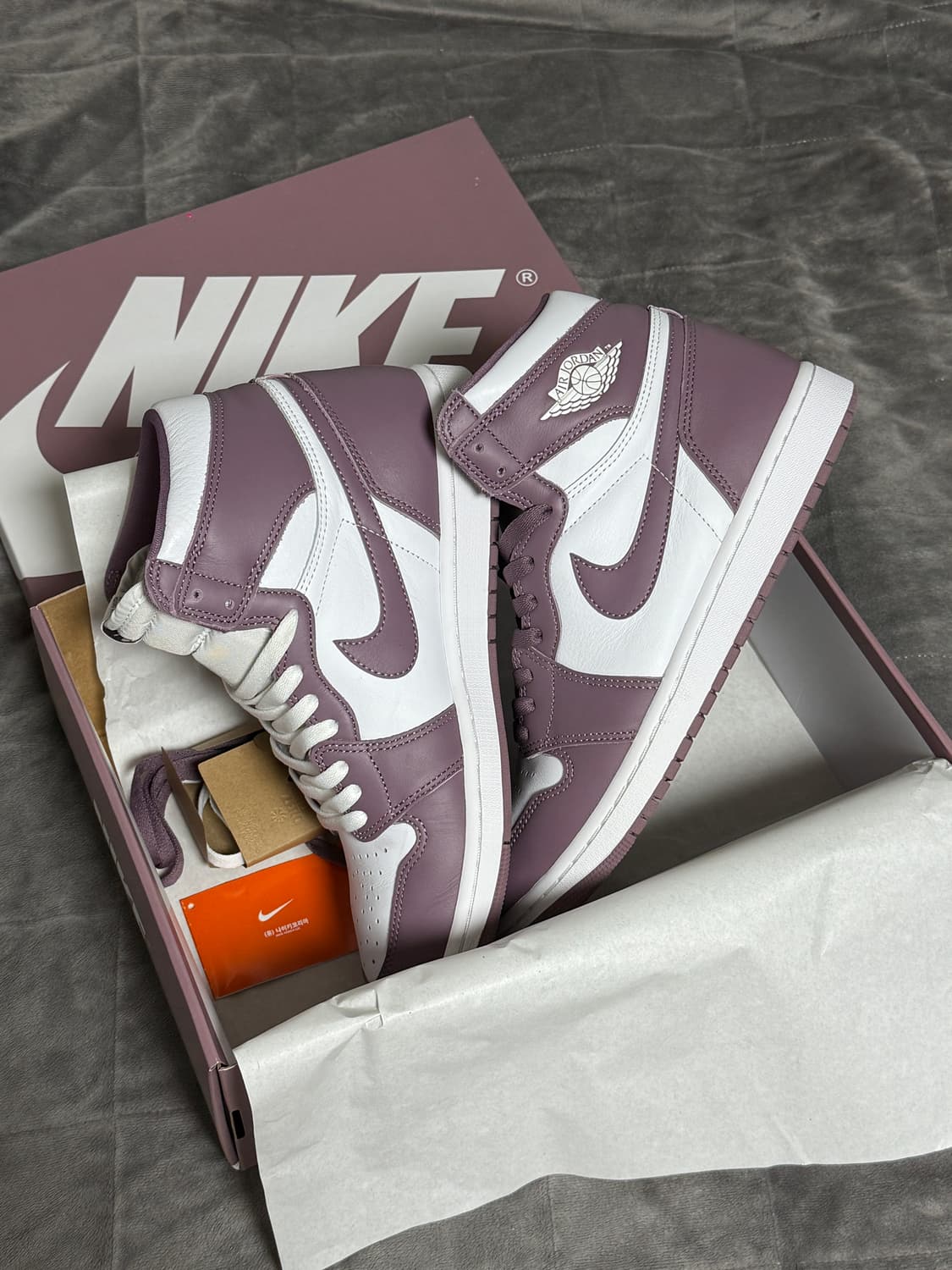 나이키 에어조던1 하이 OG 마우브(A+ 중고상품) 상품이미지3