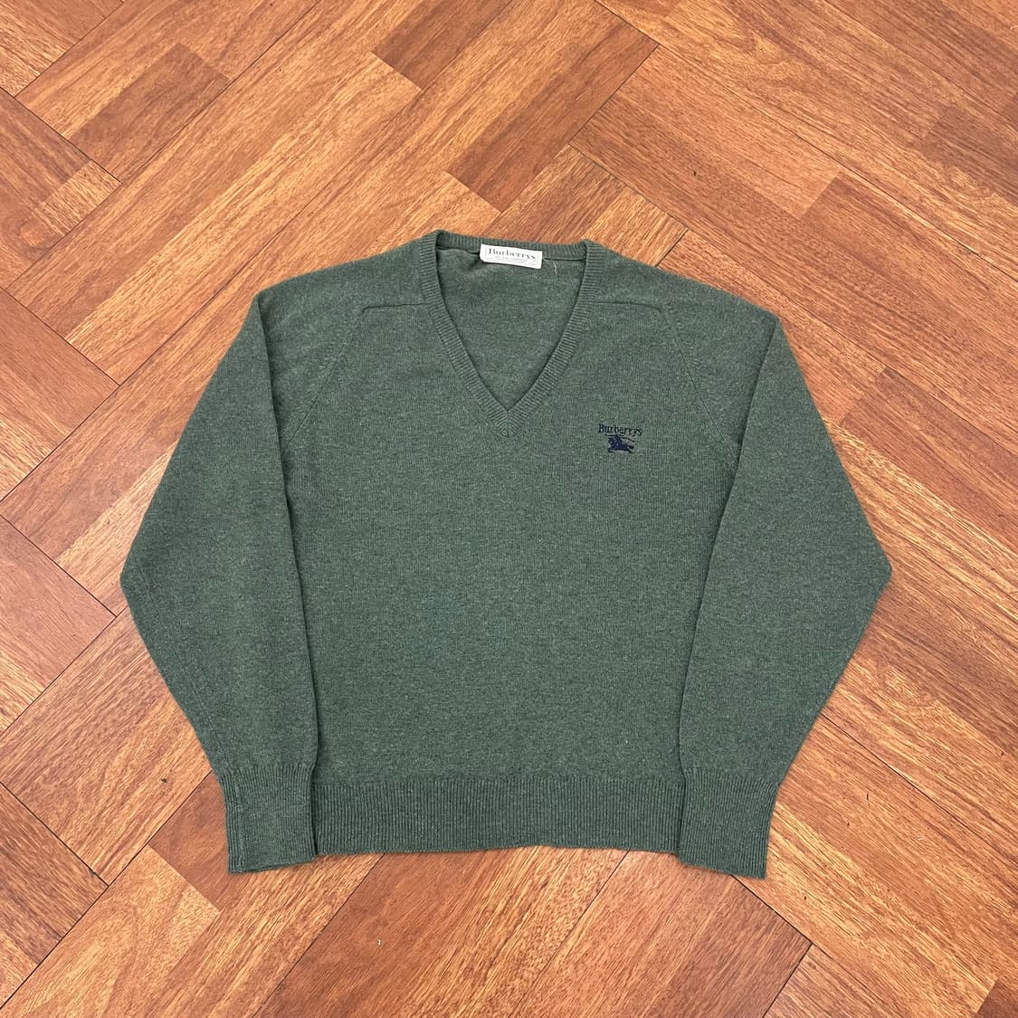 버버리 빈티지 울 브이넥 니트 상품이미지1