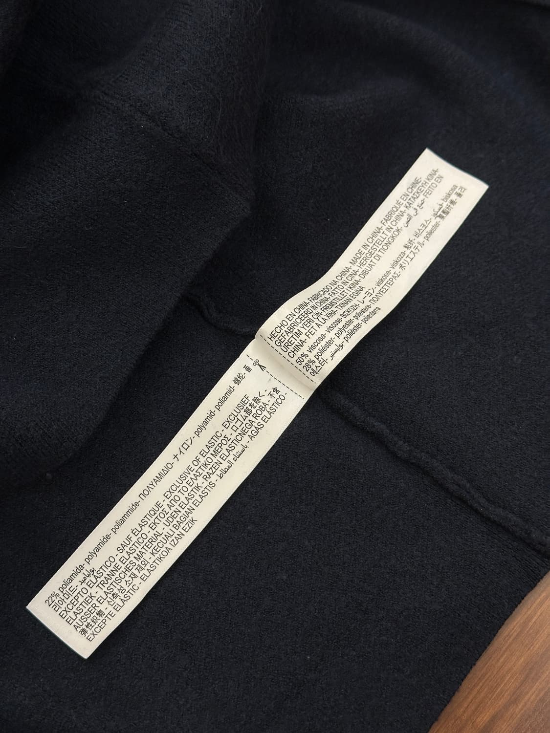 [미착용] 마시모두띠 심리스 세미오버핏 니트 네이비 L 상품이미지4