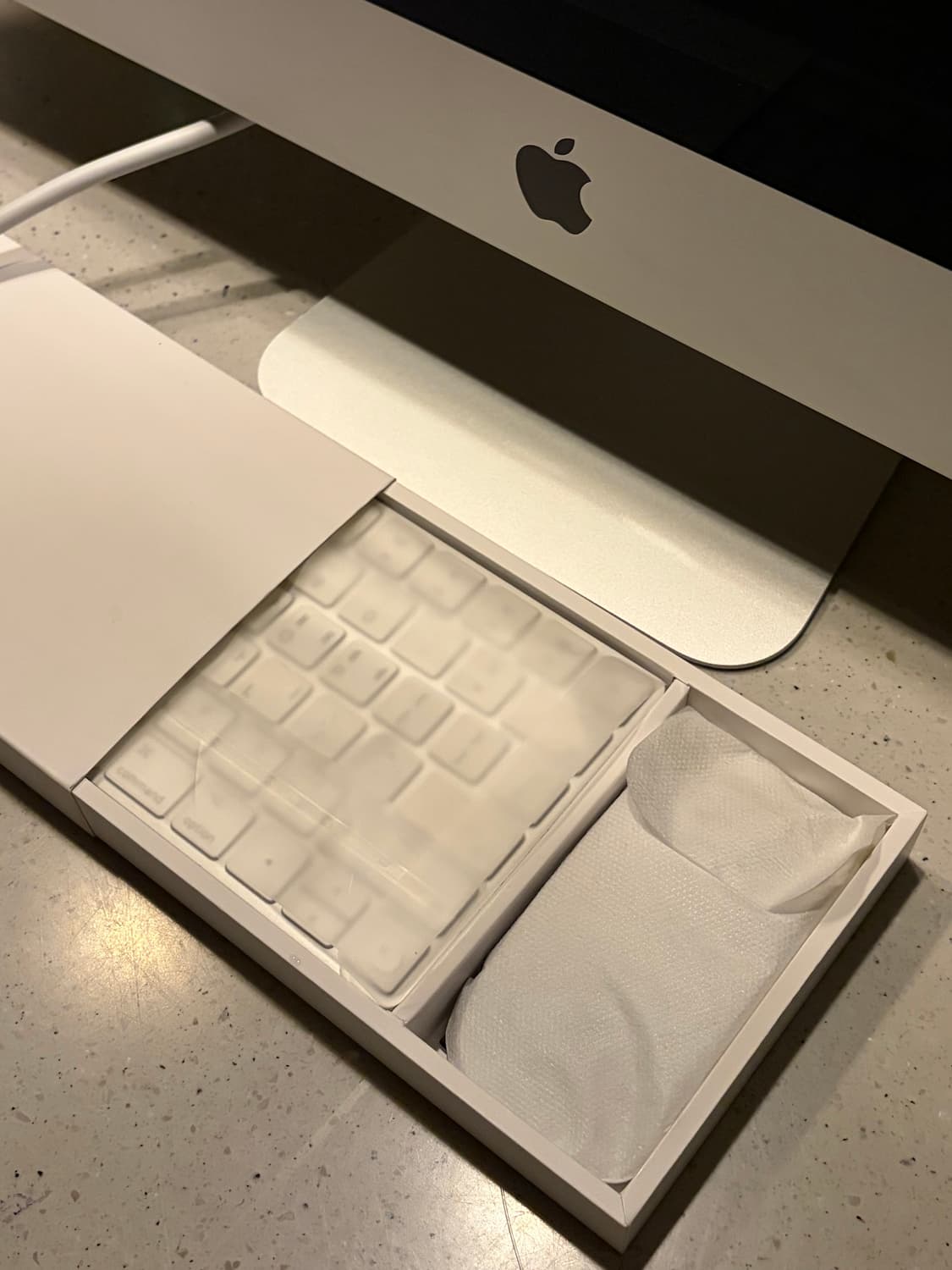 아이맥2020 27인치 i7 8코어 512gb(S급,풀박,고사양) 상품이미지4