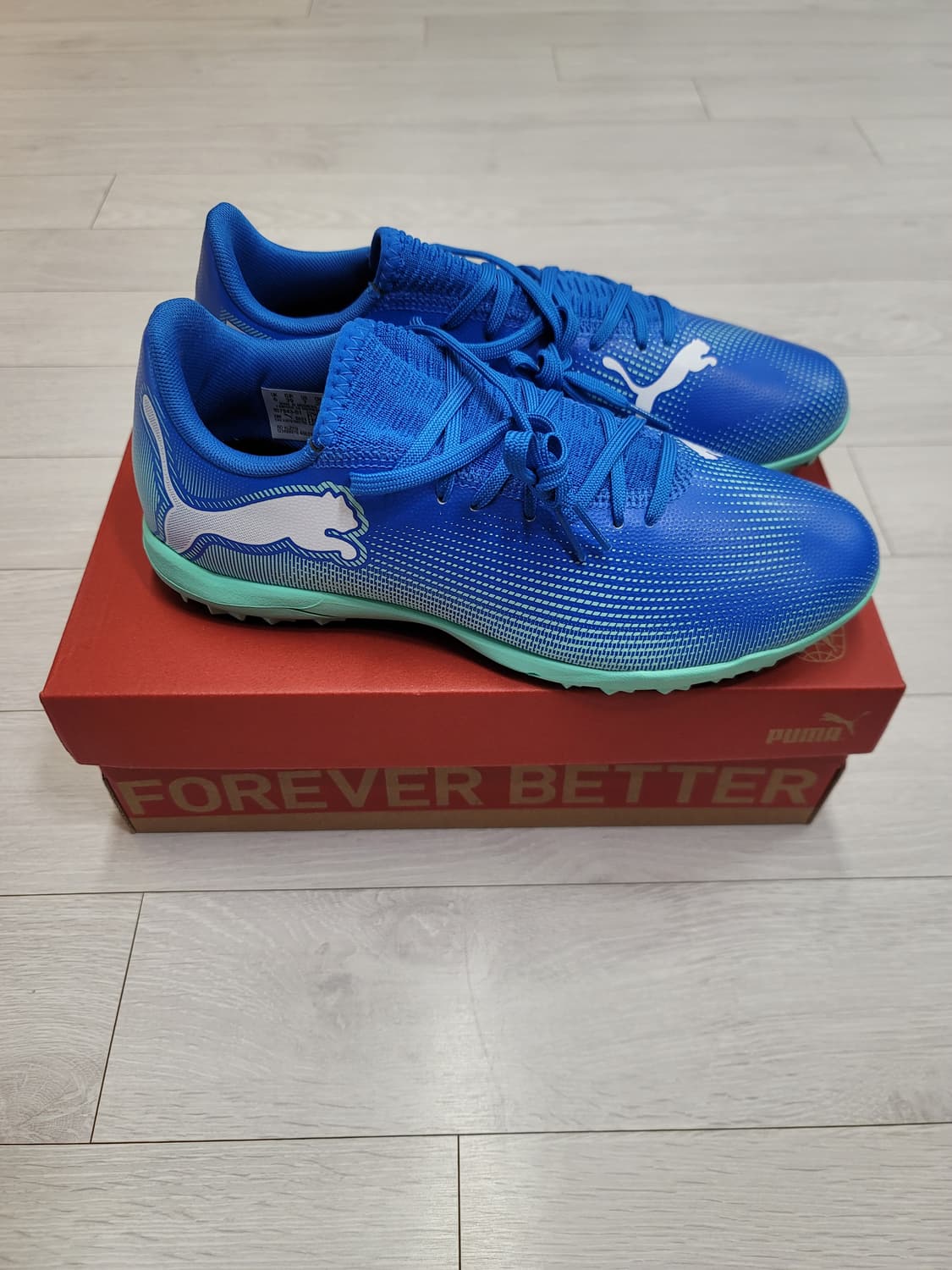 (250)푸마 풋살화 퓨처 7 플레이 TT[대전 직거래도 가능] 상품이미지6