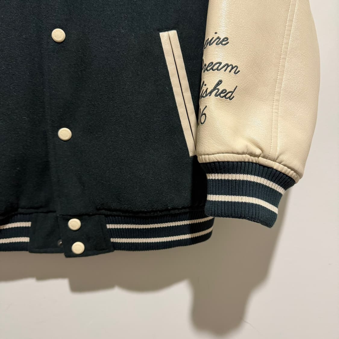 뉴발란스 바시티 자켓 상품이미지3