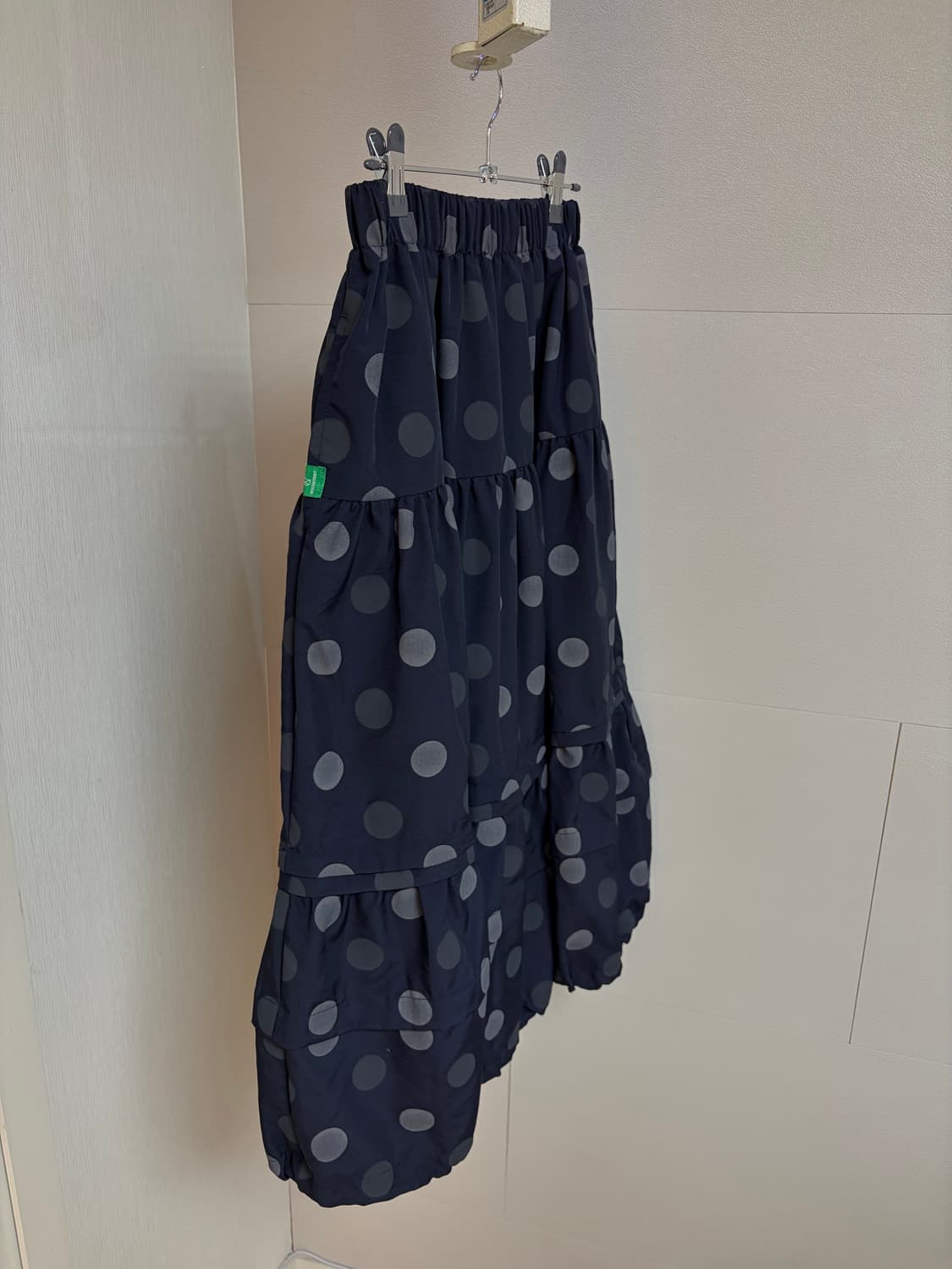 노컨텐츠 도트 셔링 스커트 네이비 상품이미지3