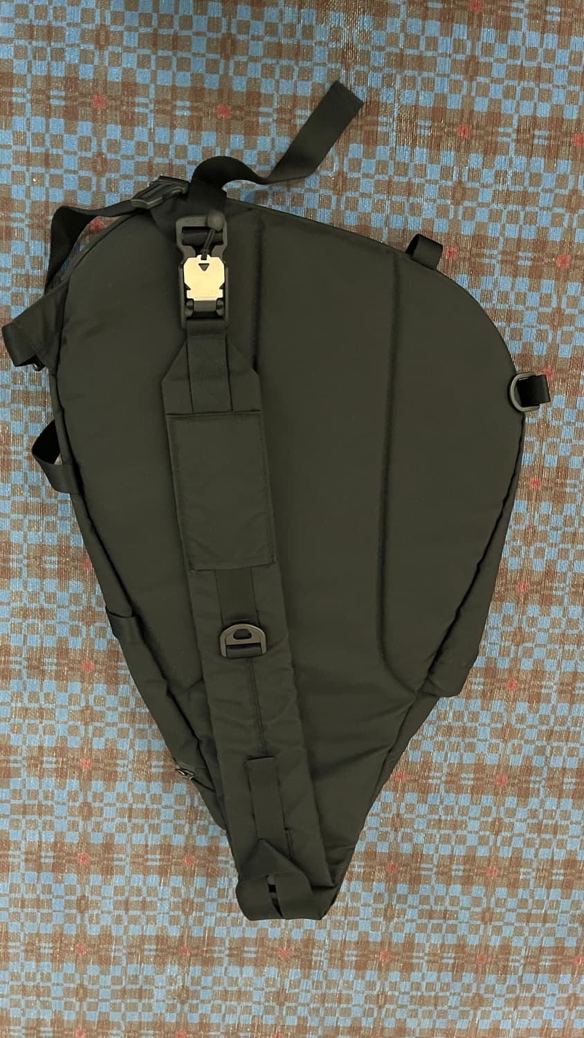 Worthwile movement 피어스백 상품이미지2