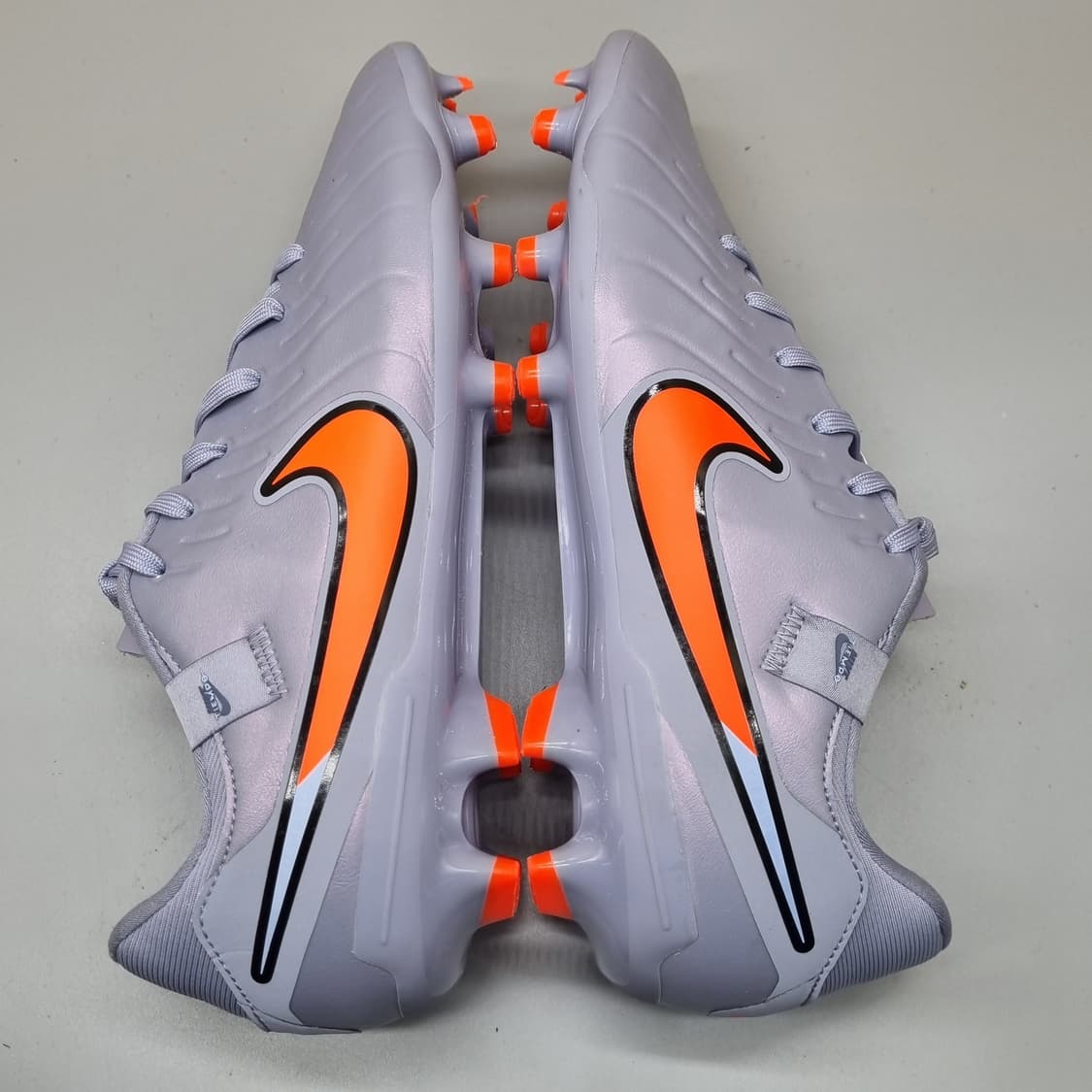 나이키 티엠포 레전드10 아카데미 축구화270 상품이미지5