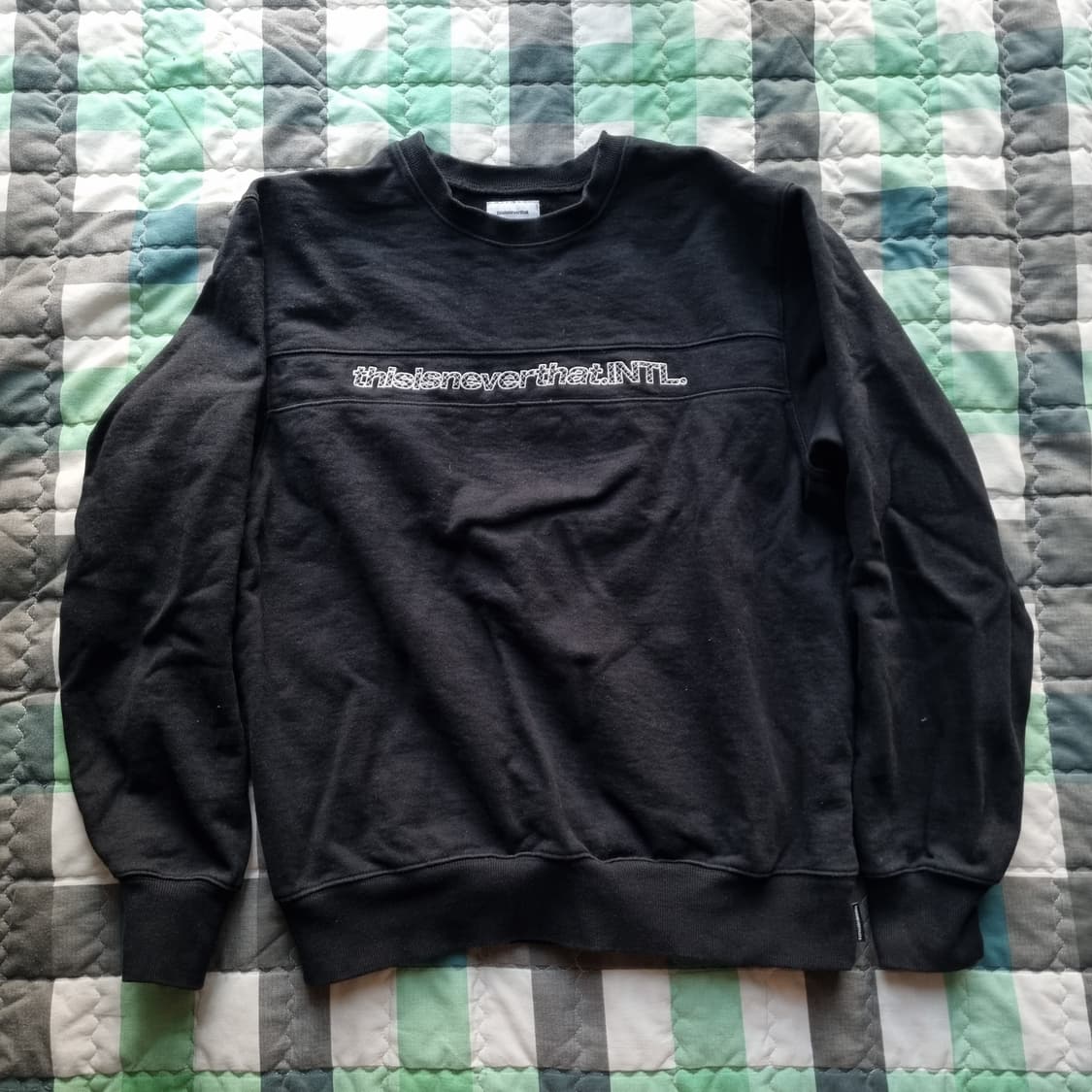 디스이즈네버댓 블랙 맨투맨 티셔츠 상품이미지2