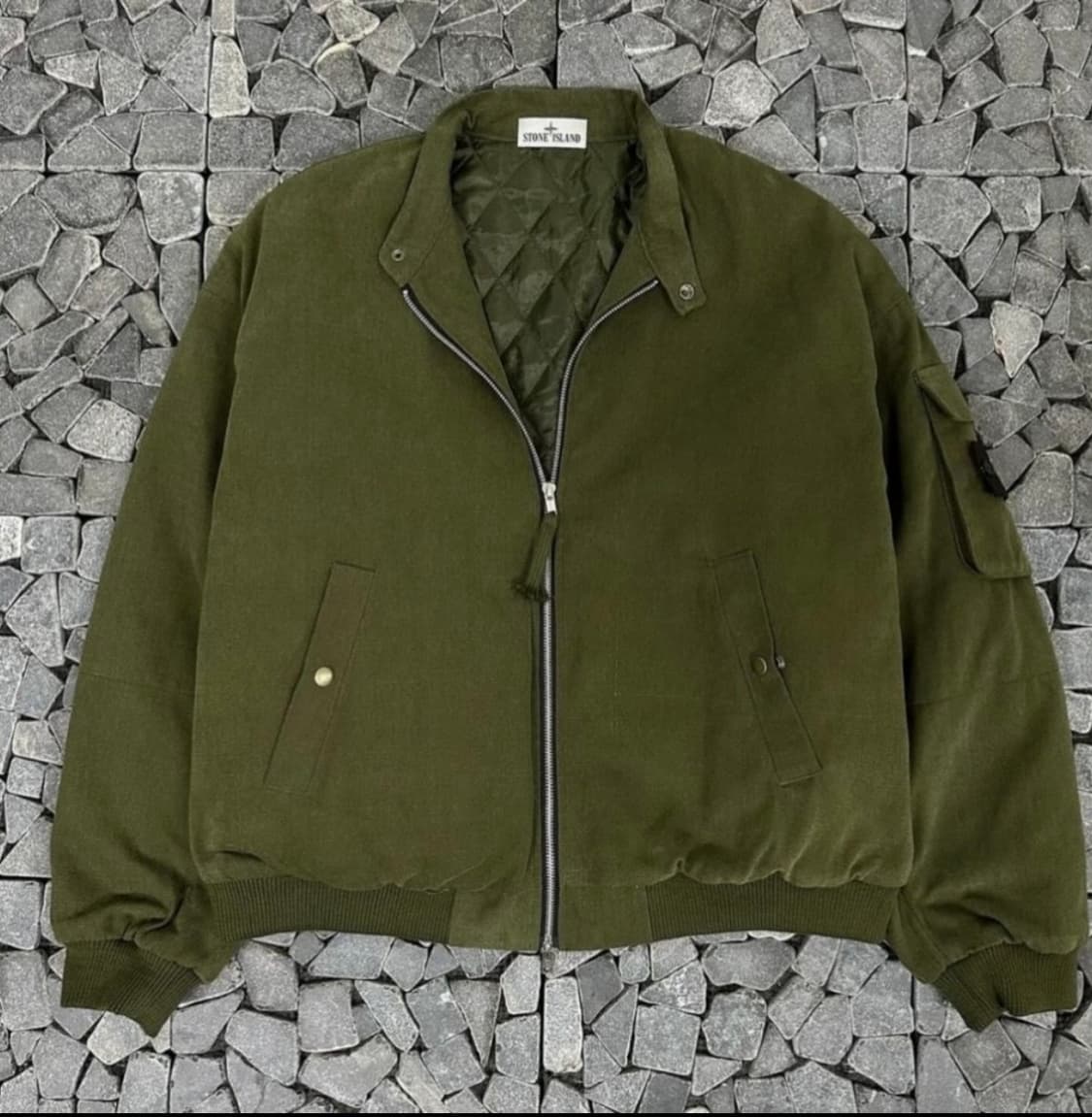 스톤아일랜드 카키 봄버 자켓 상품이미지1