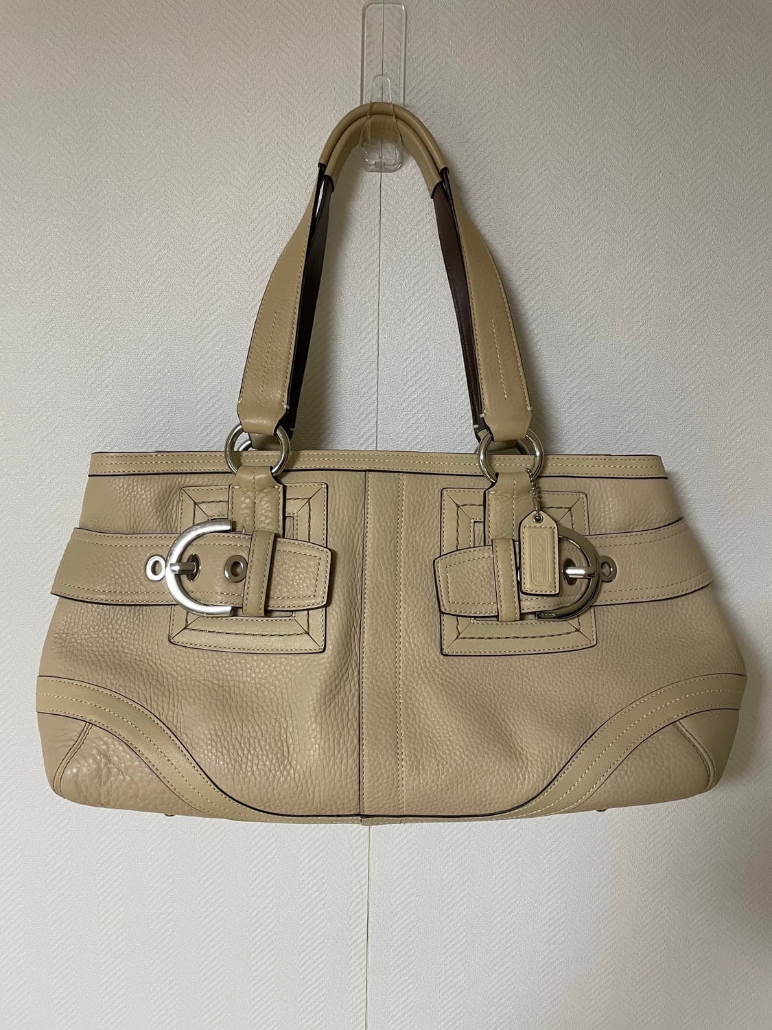 coach 코치 햄튼 베이지 가죽 사첼백 토드백 상품이미지1