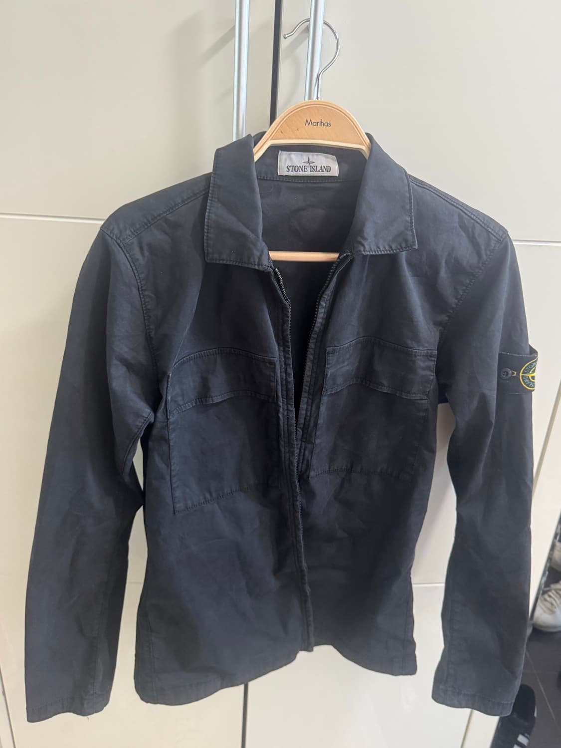 스톤 아일랜드 10210 더블 포켓 코튼 오버셔츠 블랙 - 23SS s 상품이미지1