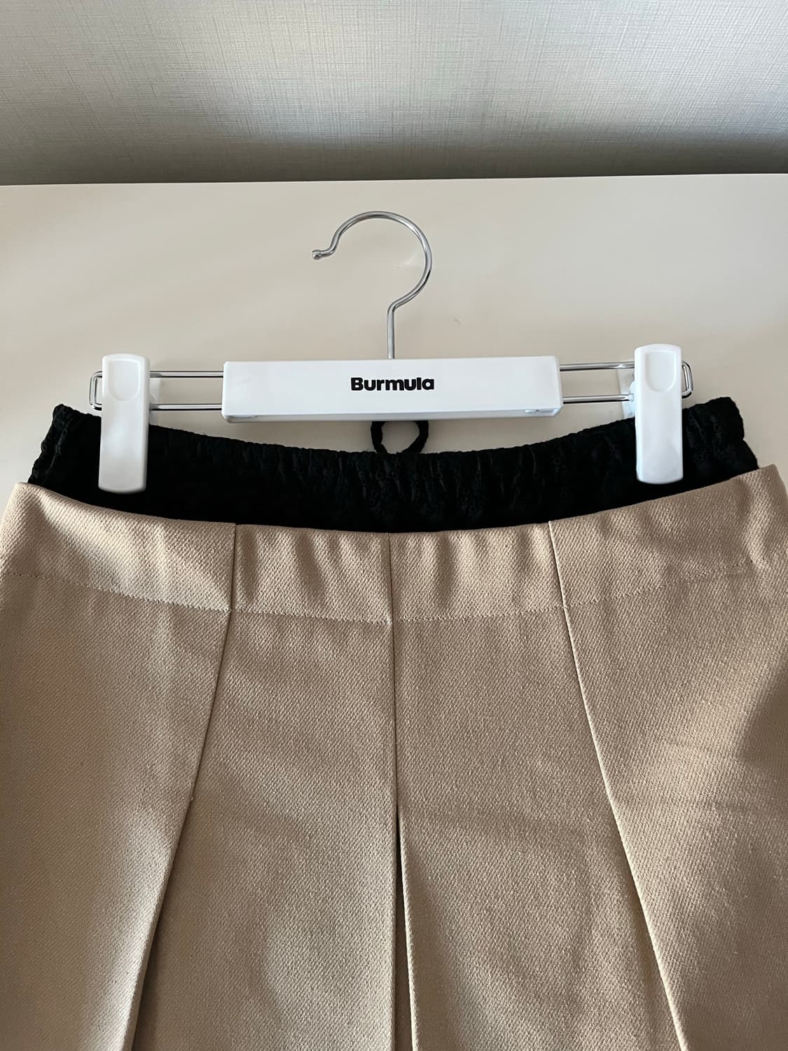 버뮬라 스커트 DENIM PLEATED SKIRT (BEIGE) 상품이미지3