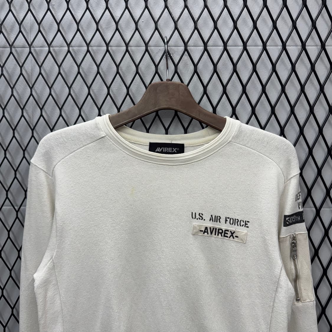 21F/W 아비렉스 스웻셔츠 스쿼드론 시리즈 밀리터리 맨투맨 상품이미지3