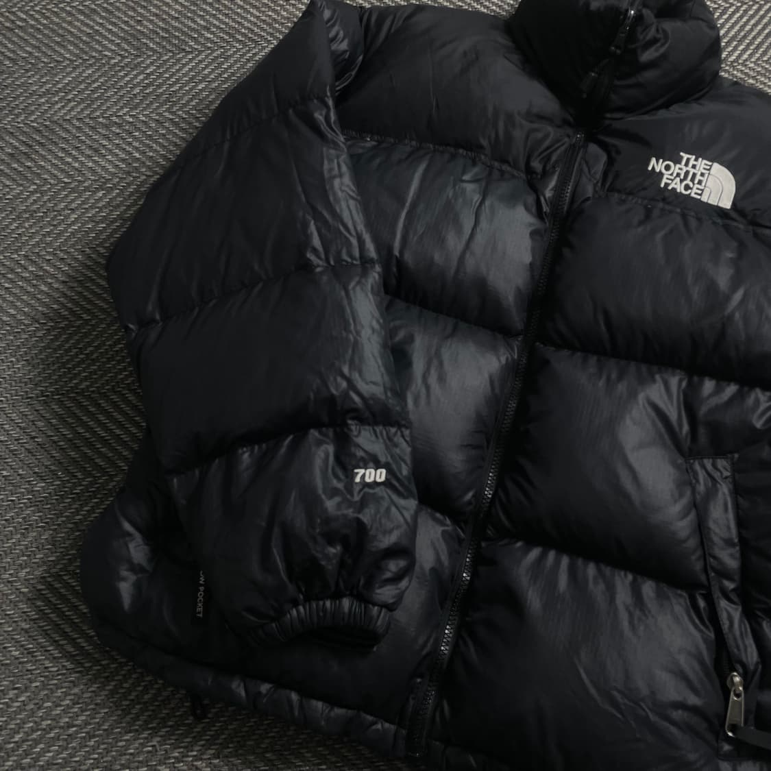 노스페이스 눕시 700 다운 푸퍼 패딩 블랙 y 4681 상품이미지3