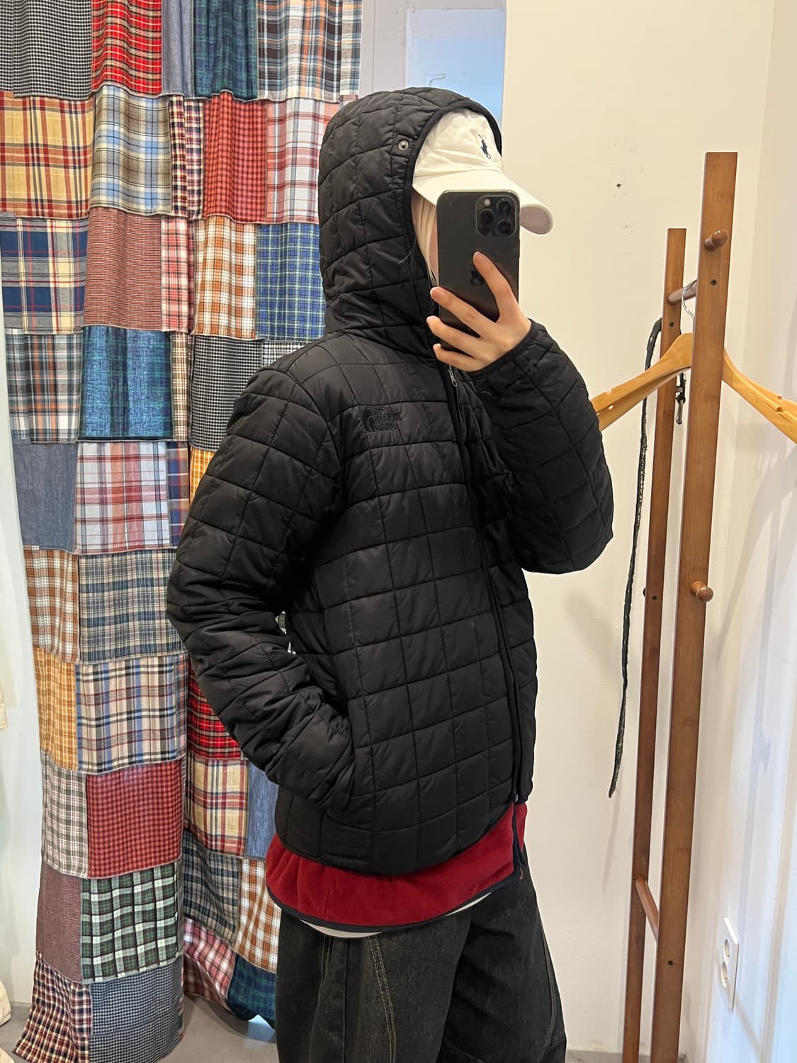 노스페이스 블랙 경량패딩 상품이미지4