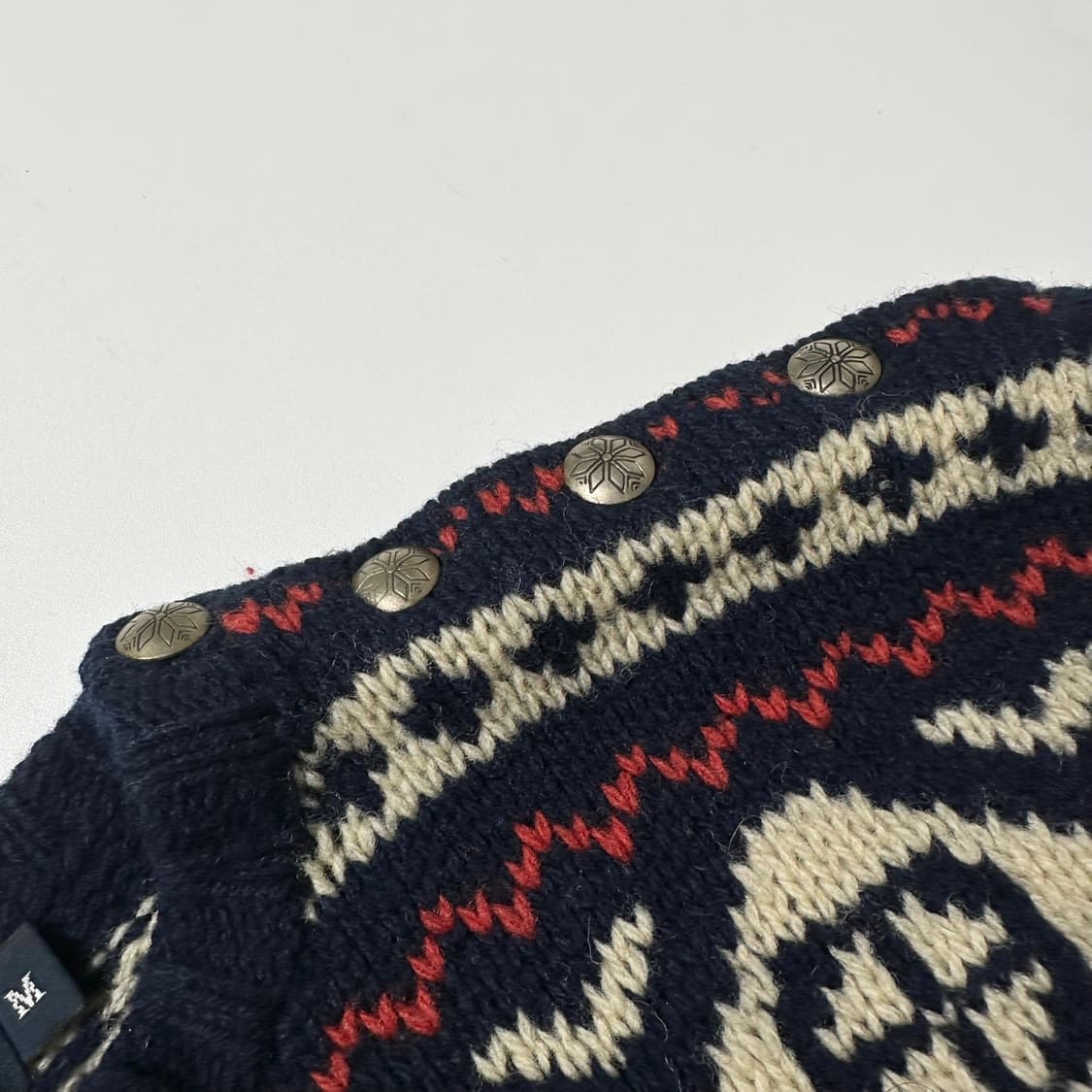 폴로 랄프로렌 노르딕 패턴 숄더 버튼 울 핸드 니트 상품이미지5