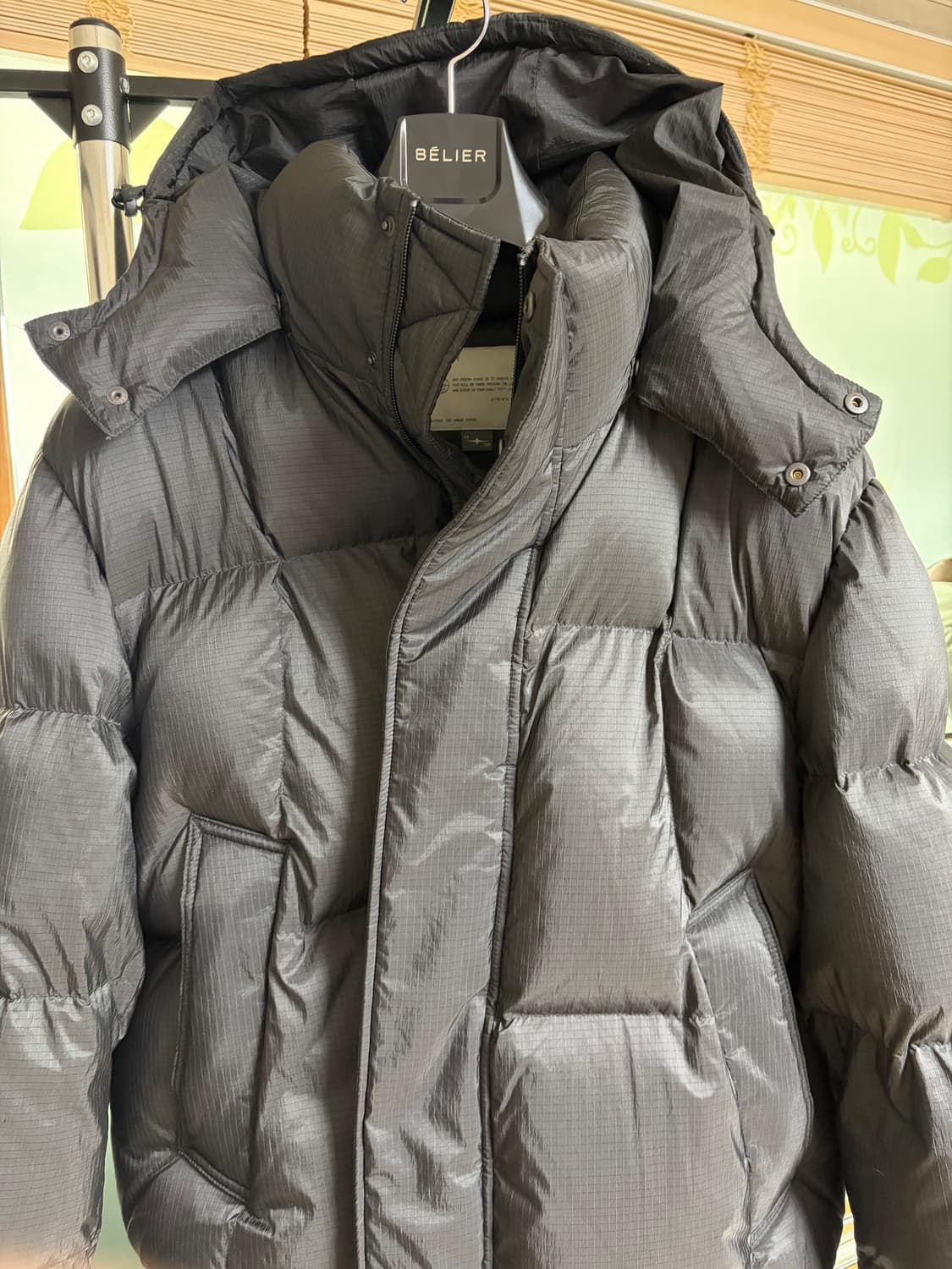 XL)벨리에 크로스라인 구스다운 립스탑 블랙 상품이미지1