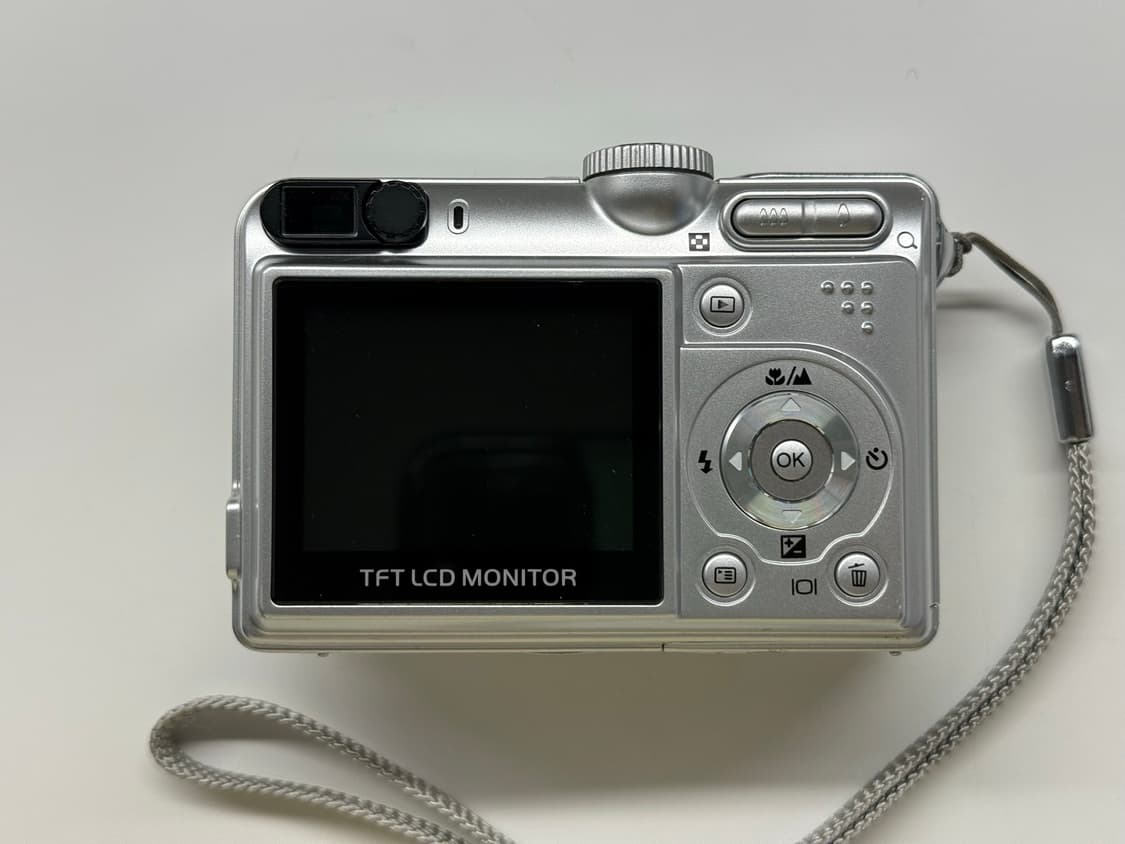 비비타 Vivicam 8400 디지털 카메라 풀박스 상품이미지2