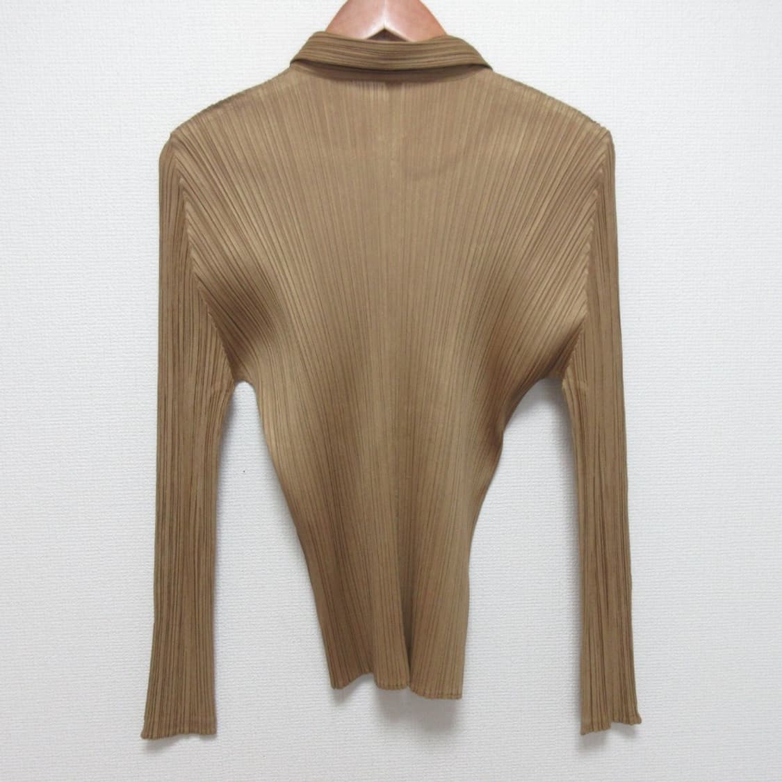 이세이미야케 플리츠 플리즈 블라우스 베이지 4 상품이미지3