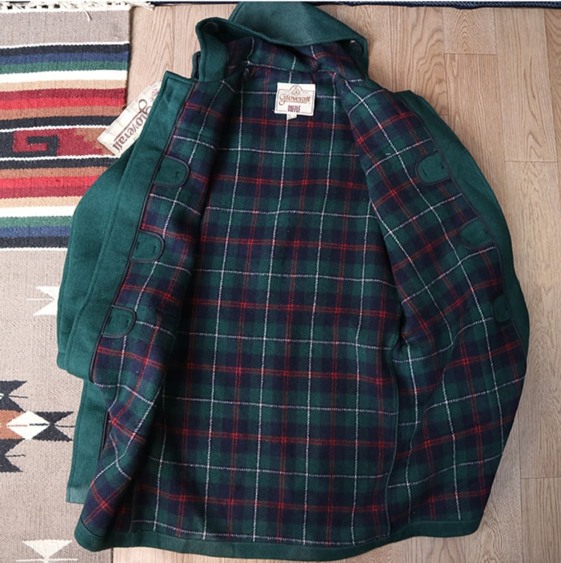 영국산 gloverall 글로버올 더플코트 미사용 색바램

미사용 상품이미지9