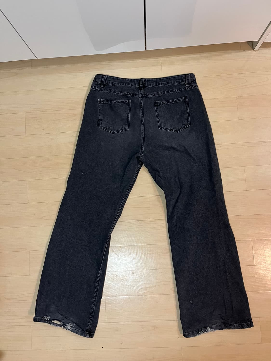 스트라이크 블랙 부츠컷 진 상품이미지3