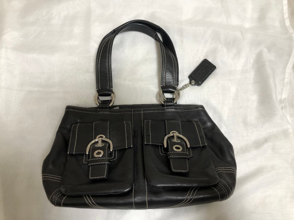 Coach black soho pocket shoulder bag 상품이미지2