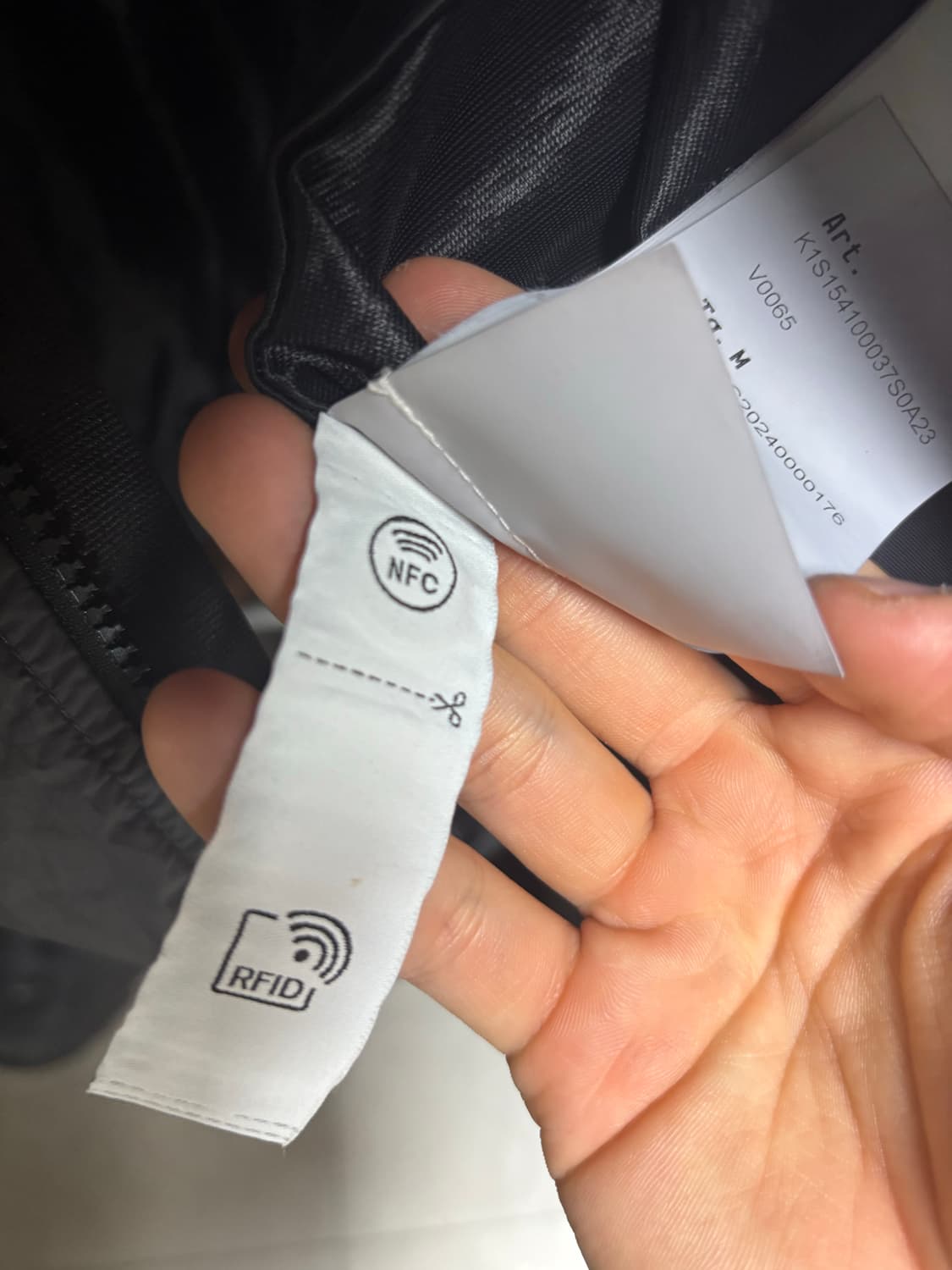 스톤아일랜드 25ss 차콜 그레이 m > s 사이즈 교환 및 판매 상품이미지10