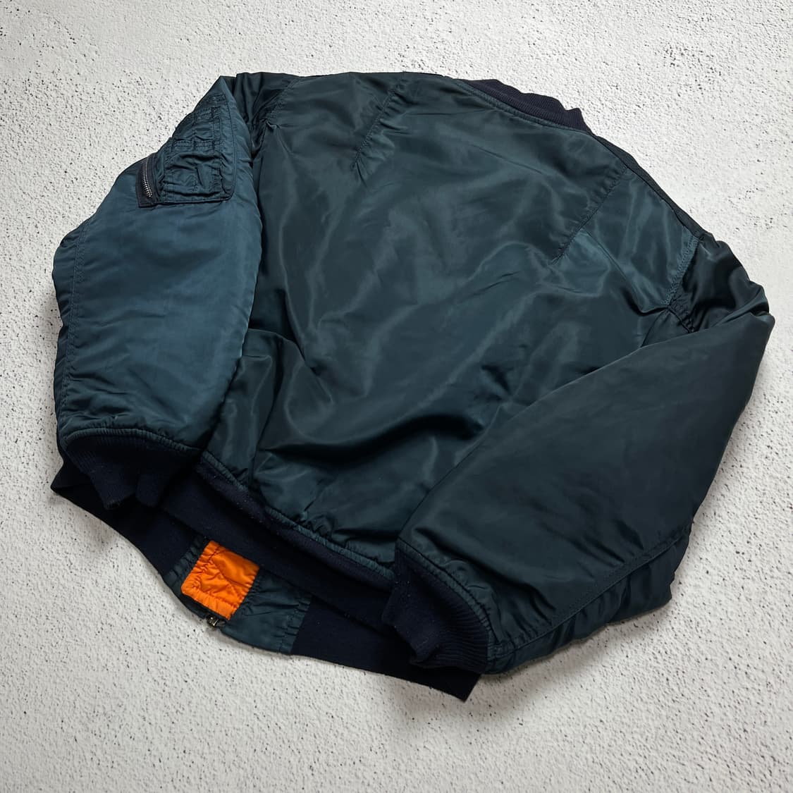 90s Alpha Industries MA-1 Flight Jacket 상품이미지6