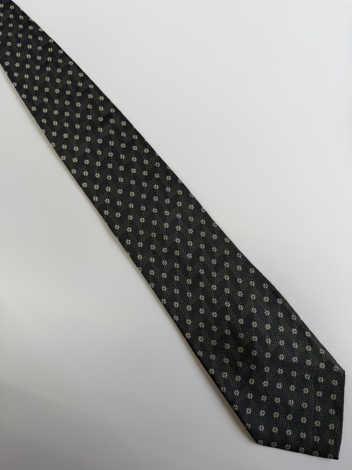 발렌티노 (Valentino) 명품 실크 넥타이 9.3cm 상품이미지2