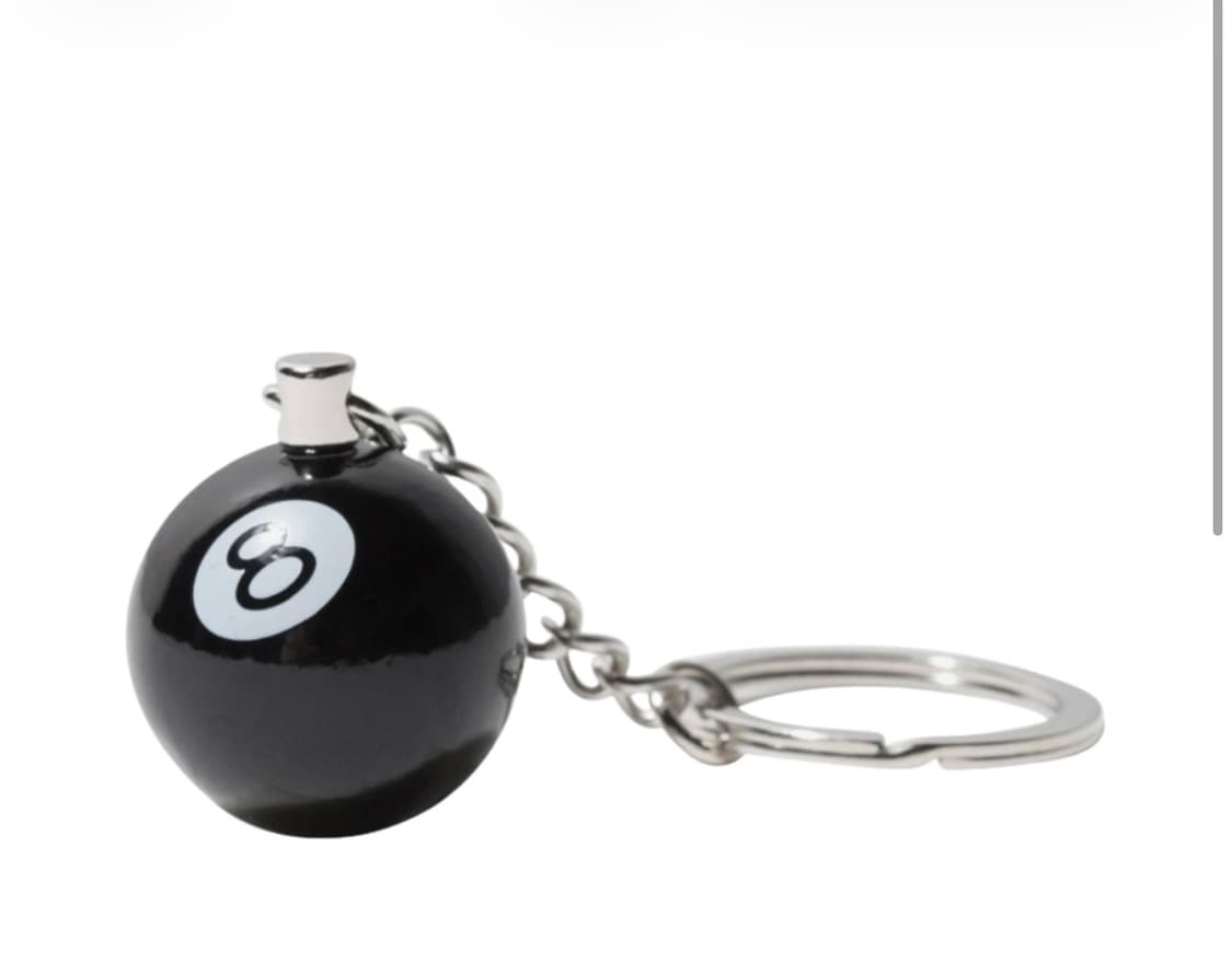 스투시 8볼 키링 판매합니다 상품이미지1