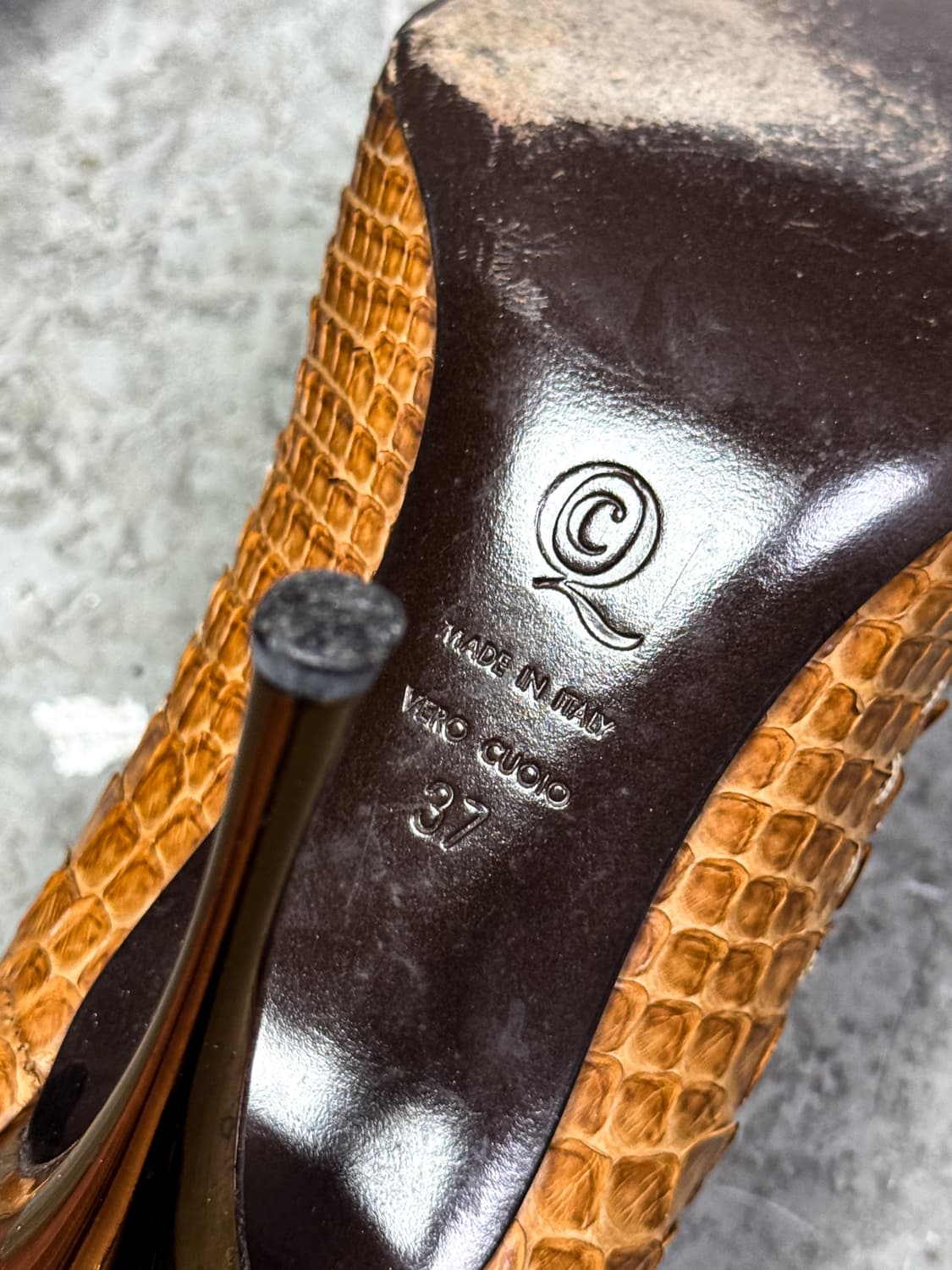 Alexander McQueen – Python Leather Heels 상품이미지10