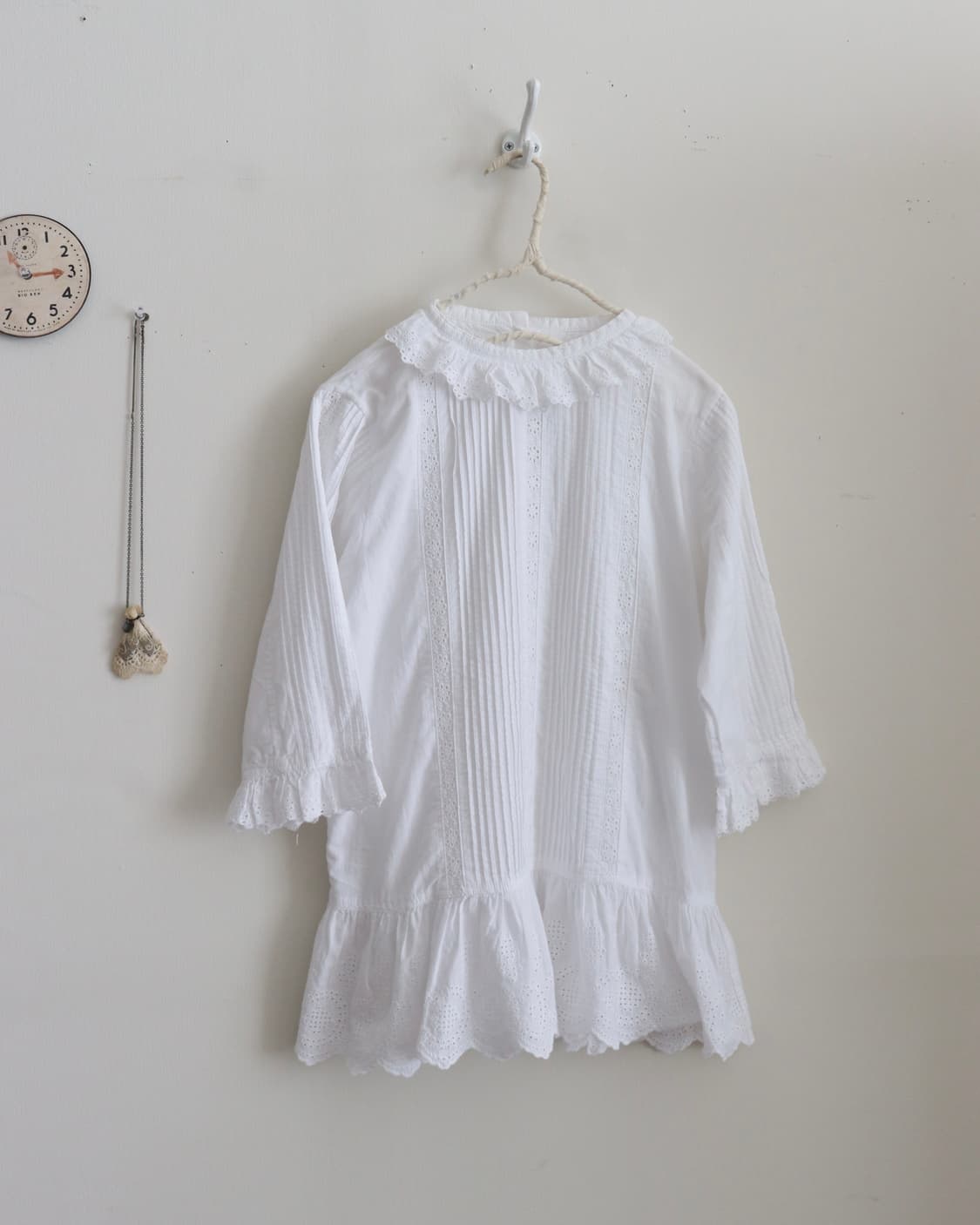 [Beams Boy] Frill Lace Pintuck Blouse 상품이미지9