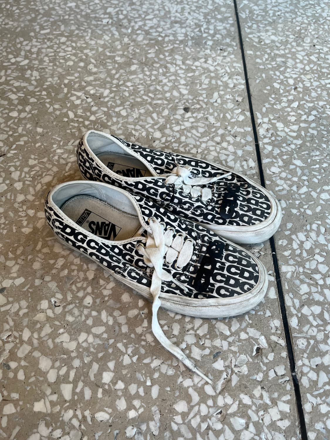 Vans × CDG Authentic Logo Sneaker 상품이미지1
