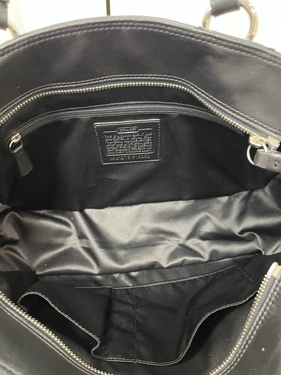 Coach Black Square Shoulder Bag 상품이미지7
