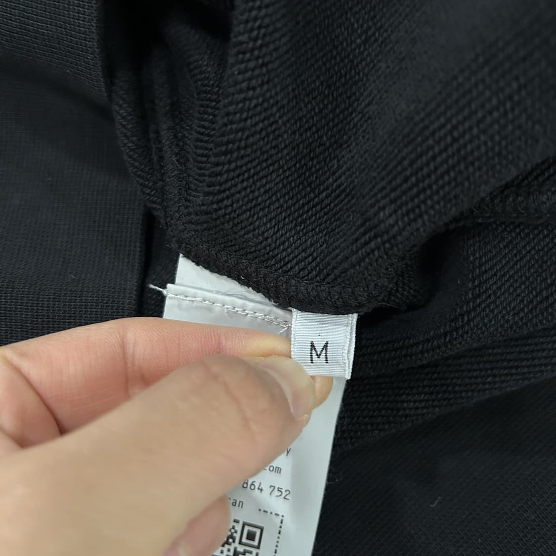 스톤아일랜드 블랙 신형 맨투맨 m 상품이미지5