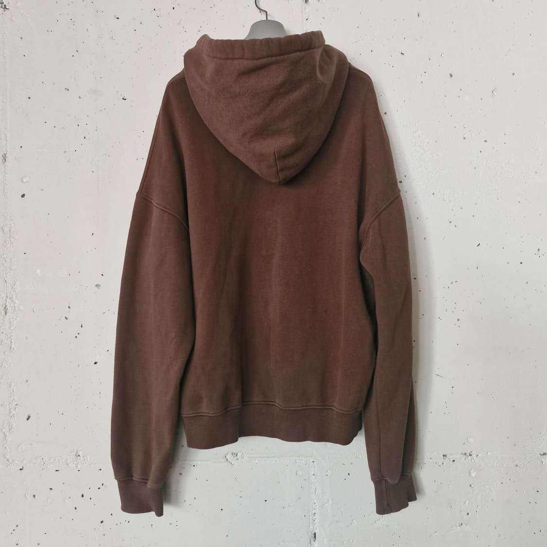 앤커버 브라운 로고 후드티 F 상품이미지6