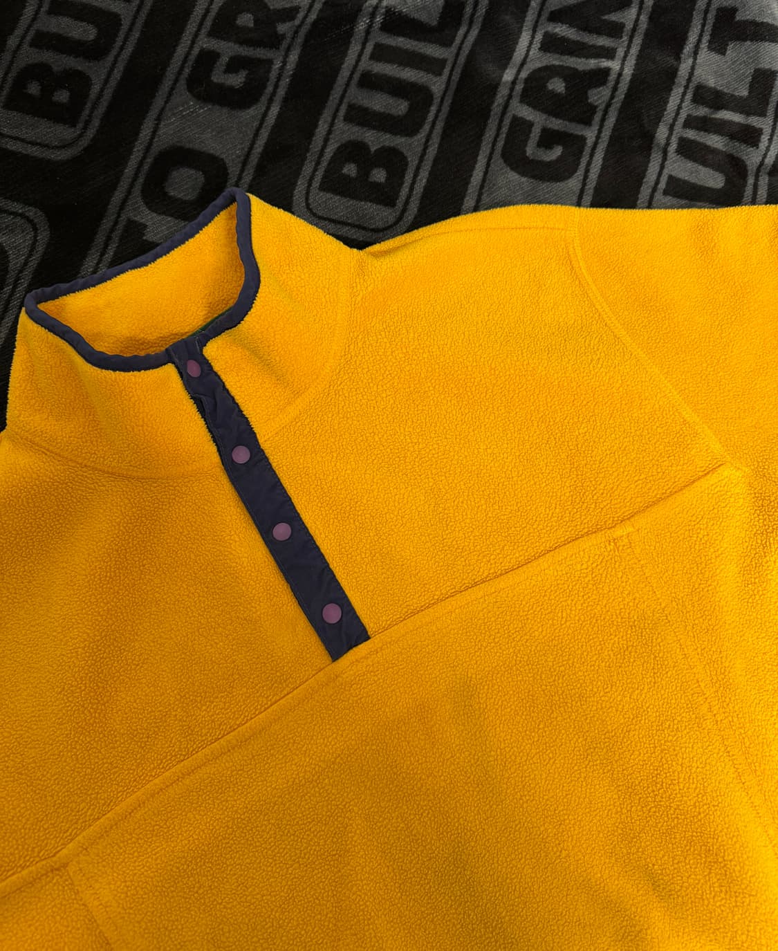 엘엘빈 스냅 티 플리스 풀 오버 옐로우 네이비 상품이미지3