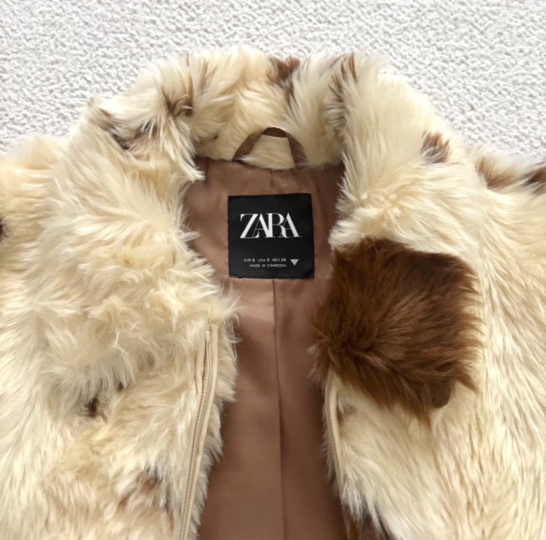 ZARA 애니멀 프린트 포우 퍼 자켓 S 상품이미지4
