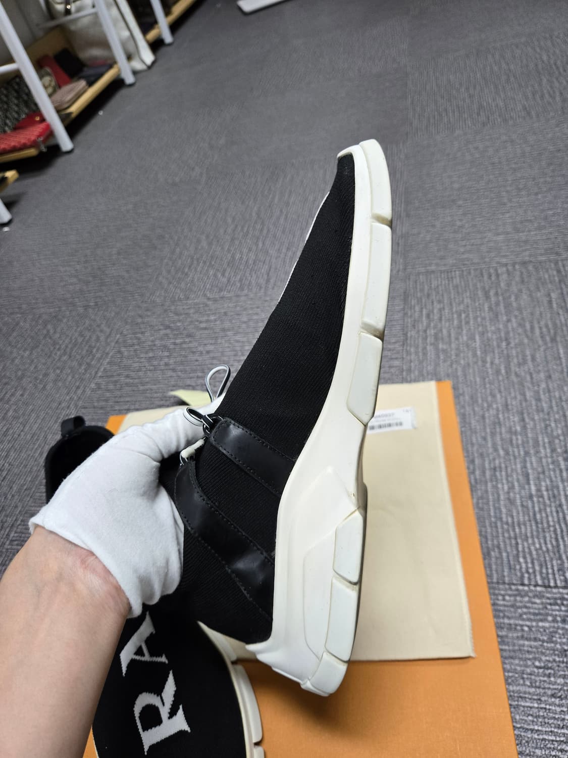 [특가][정품]프라다 니트 스니커즈 5사이즈 상품이미지5