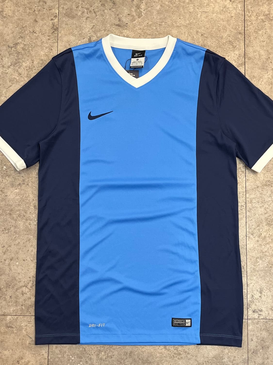 나이키 브이넥 DRI-FIT 기능성 반팔티 M 블루 #csz3222 상품이미지4