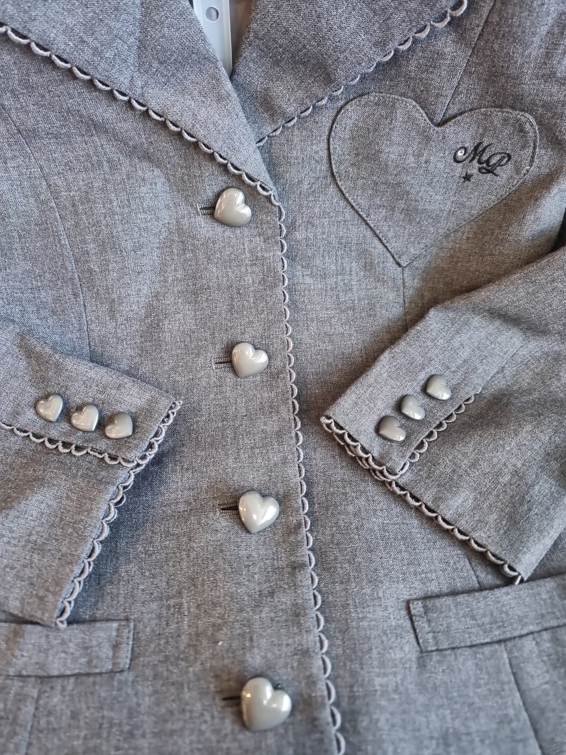 (mezzo piano/메조피아노) 그레이 하트버튼 포멀 셋업 세트 상품이미지8